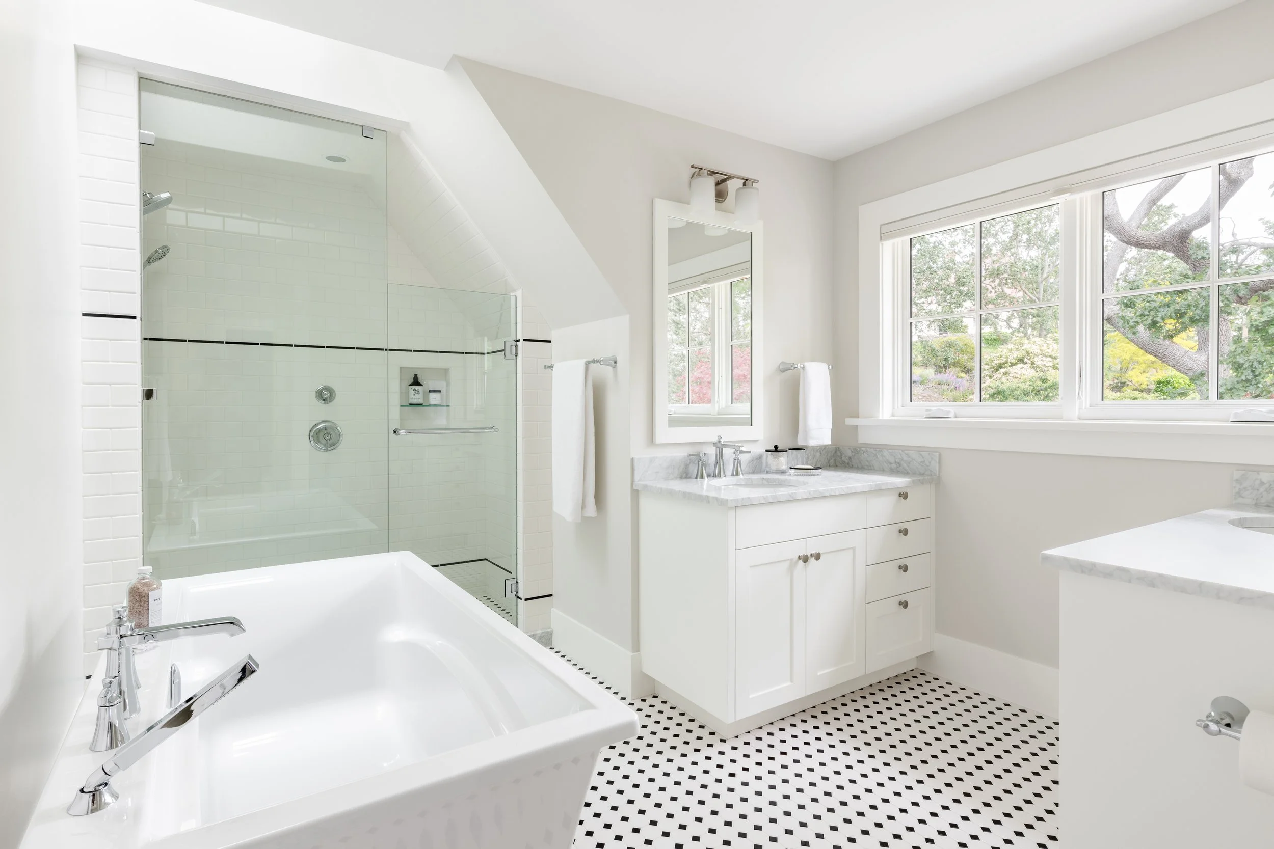 1520York-CarlySanderson-16.jpg
