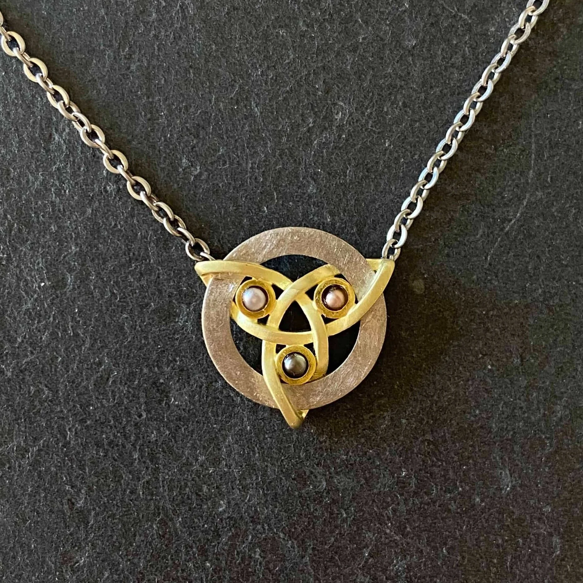 %289%29Kate+Eickelberg+-+custom+celtic+knot+pendant+in+white%2C+yellow%2C+and+green+gold+with+pearls.jpg