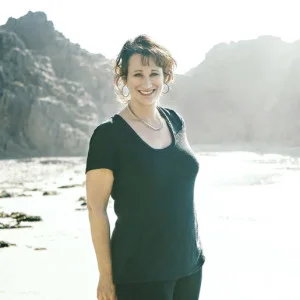 Dr. Renee Lertzman is a climate psychologist, consultant and teacher.