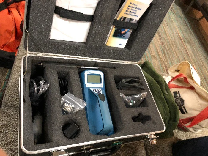 Dr. Kennedy took measurements using this P-TRAK Ultrafine Particle Counter. Using this instrument, he measured air pollution every second for one minute, and created an average for each minute.