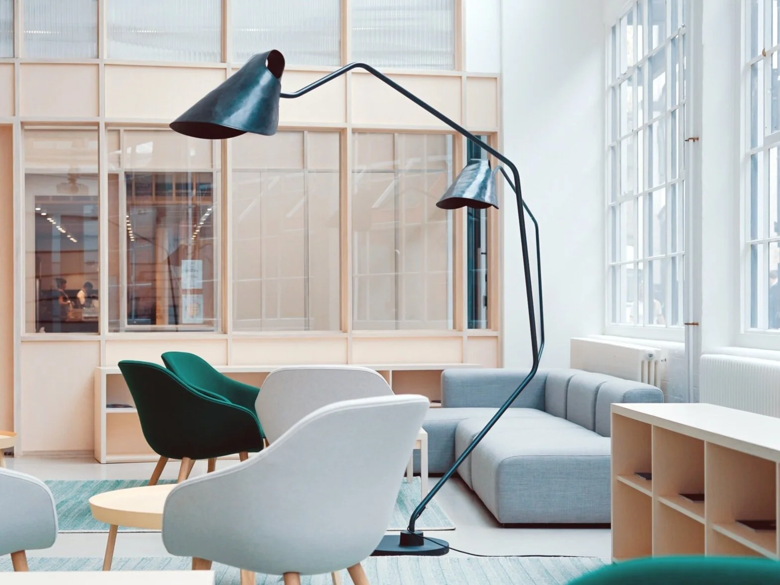 Tips for Successfully Implementing a Hybrid Work Policy