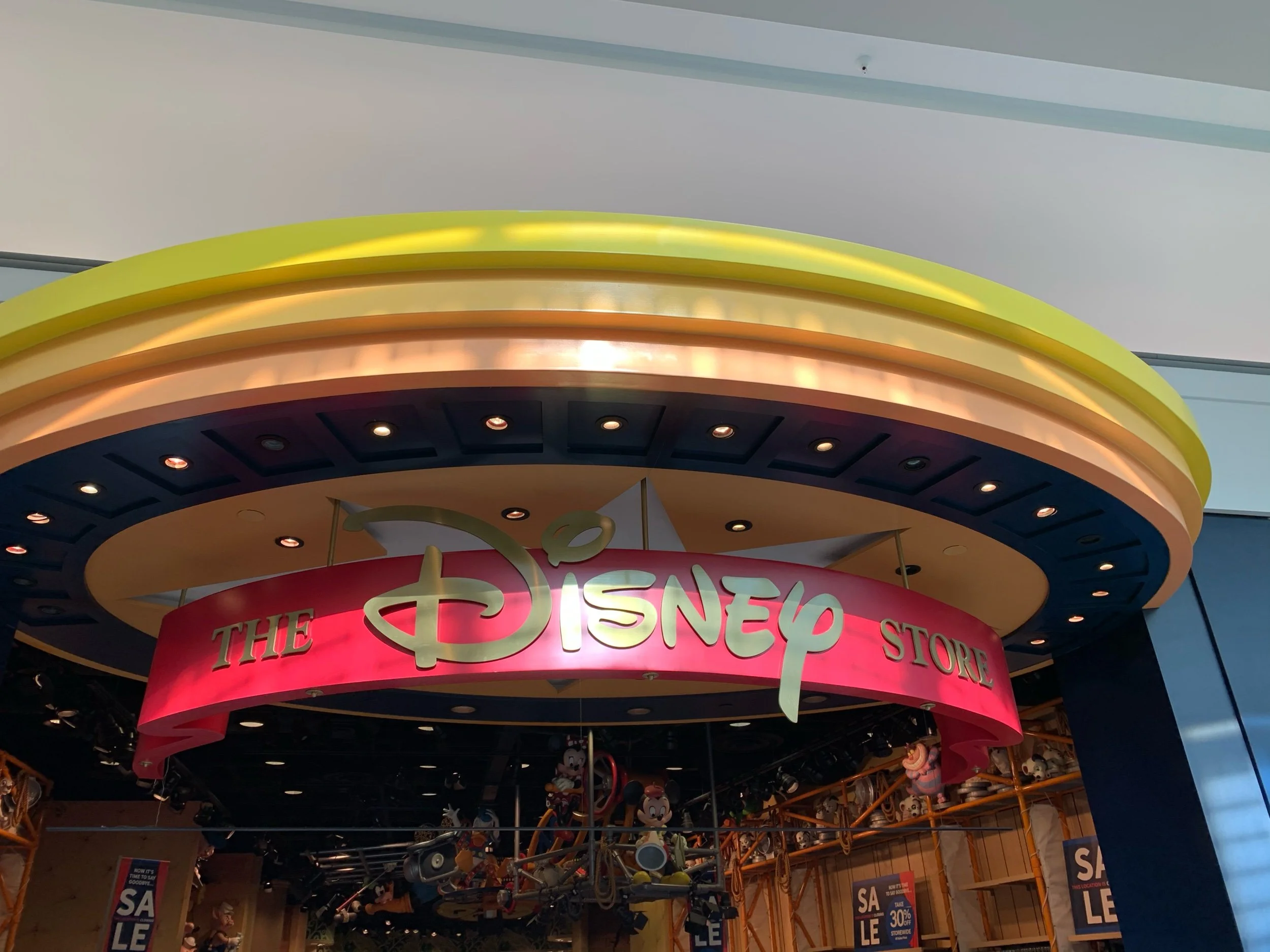 Now It's Time to Say Goodbye: The Last Remaining Disney Store Closes in Pittsburgh