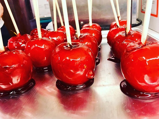 We&rsquo;re ready for fireworks tonight, are you? 🎇#candycornerhb #candyapples #fireworks #hamptonbeachnh