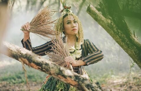 International Guest: Peni Candra Rini - Allegheny College