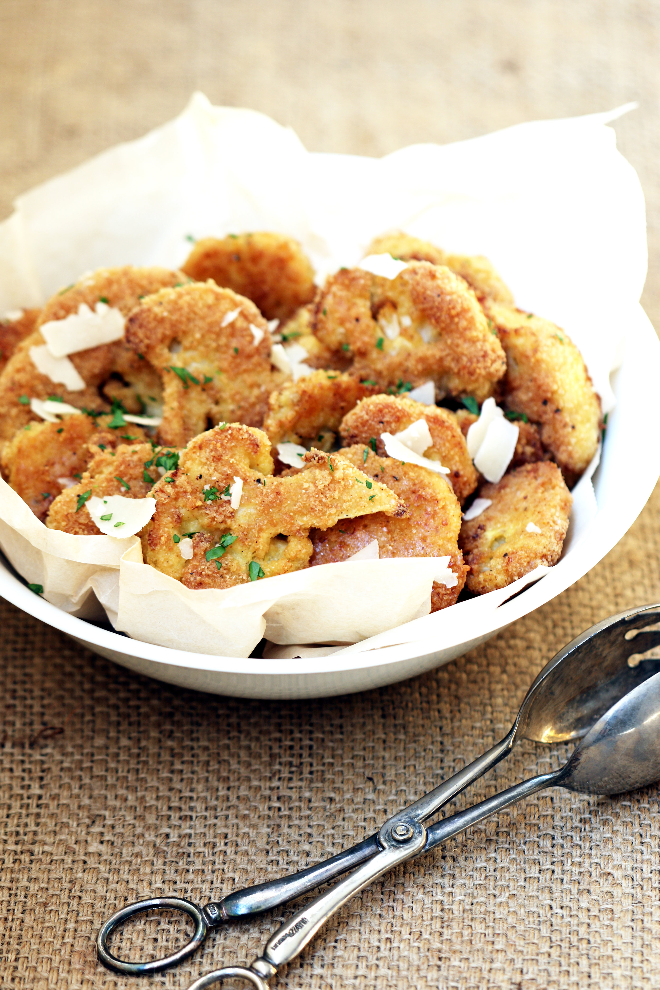 CRISPY KETO PARMESAN CAULIFLOWER