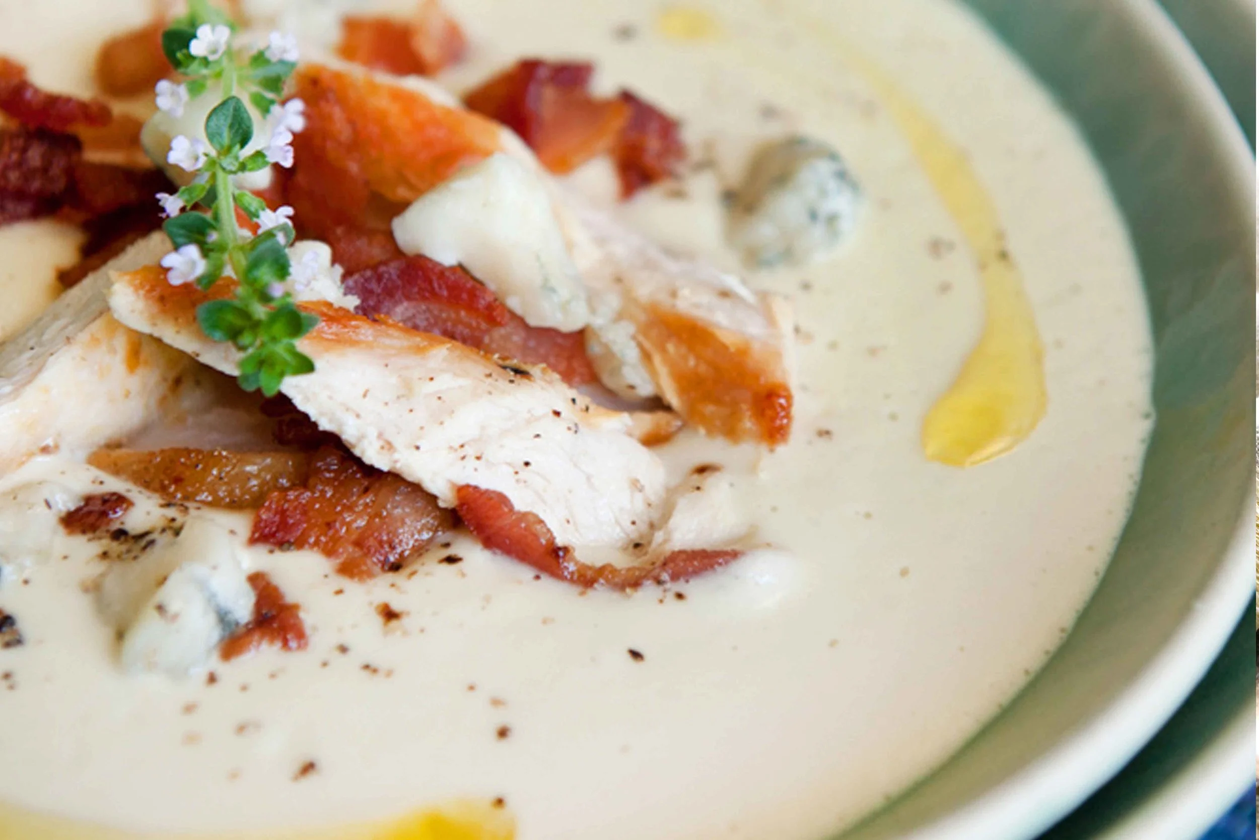 LOW CARB KETO CREAMY CAULIFLOWER SOUP WITH ROASTED CHICKEN AND BACON RECIPE.jpg