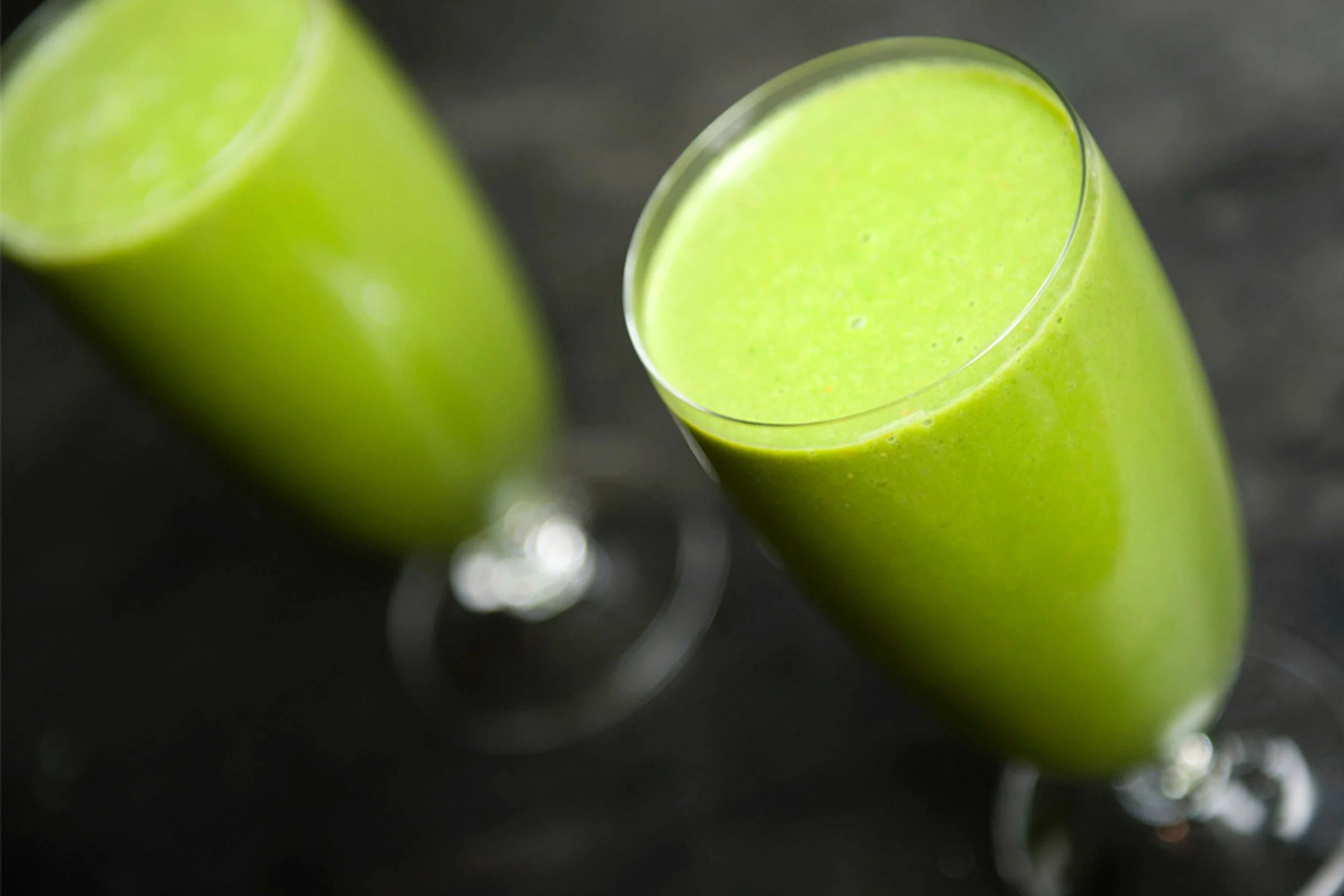 LOW CARB KETO GREEN BREAKFAST SMOOTHIE RECIPE.jpg