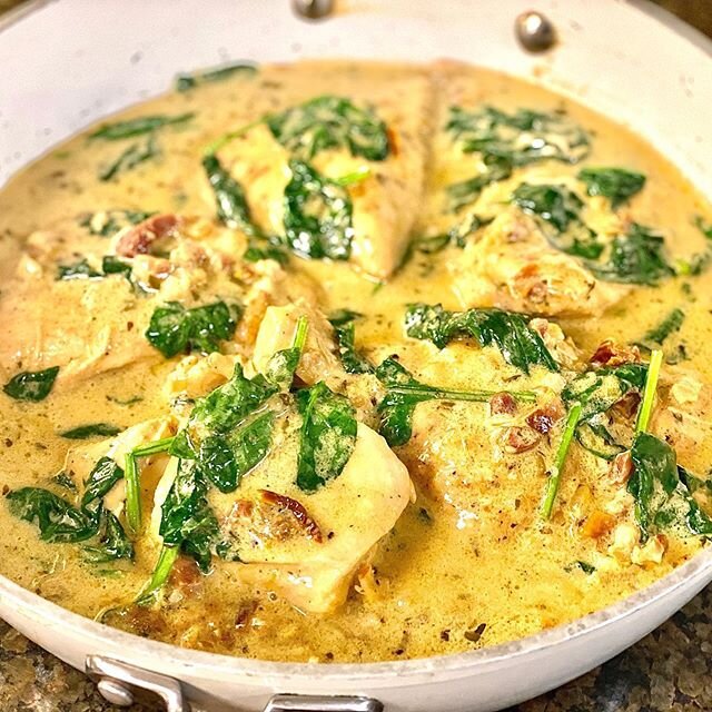 This was a quick and easy thrown together dinner tonight. Had a rummage through the fridge and freezer and pulled this together. I always have heavy cream on hand and everything is better with cream so I made a creamy chicken dish with pancetta, sun 