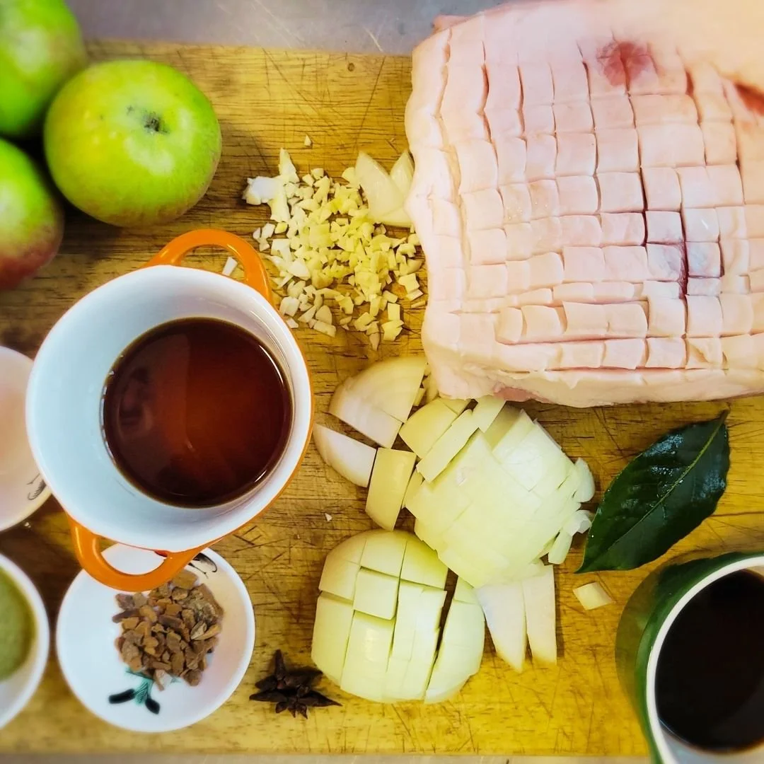 Pulled pork with windfall apples