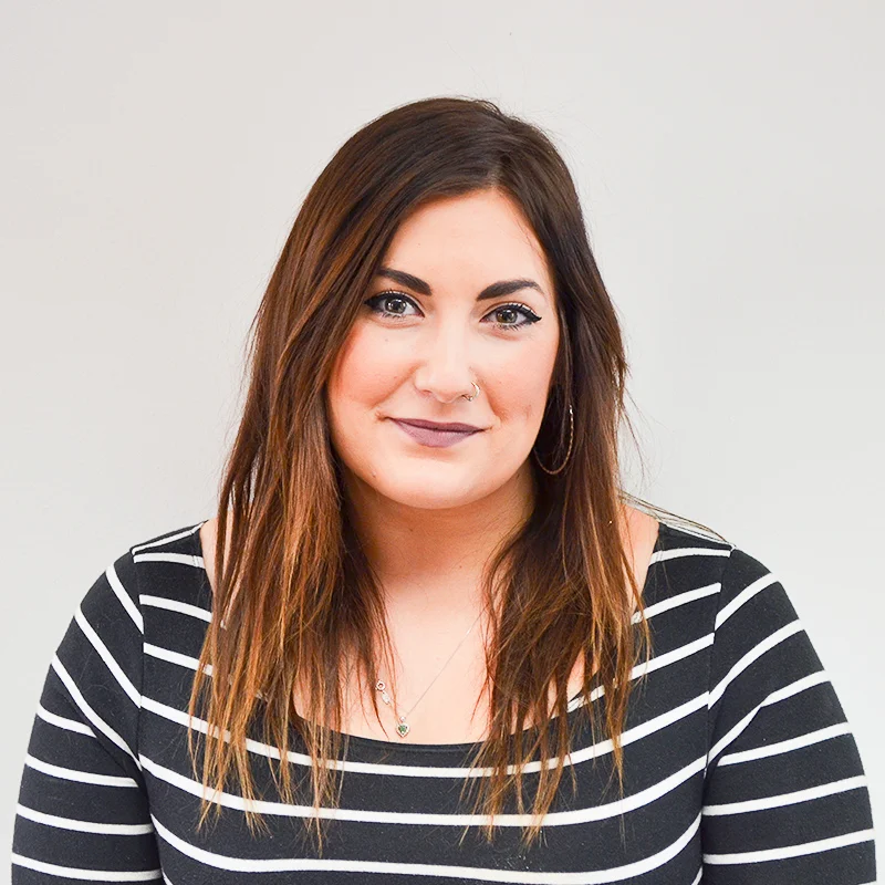 Danielle_Headshot-2.jpg