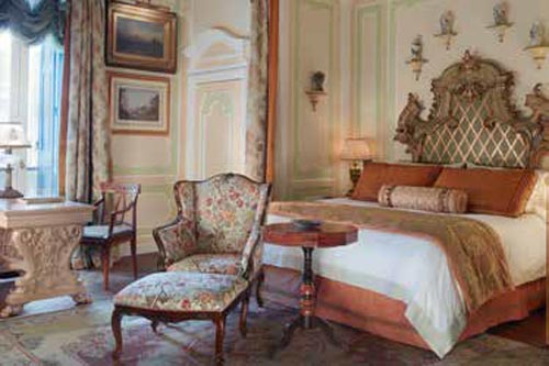 Luxury-Travel--p170-171_GrittiPalace-5.jpg