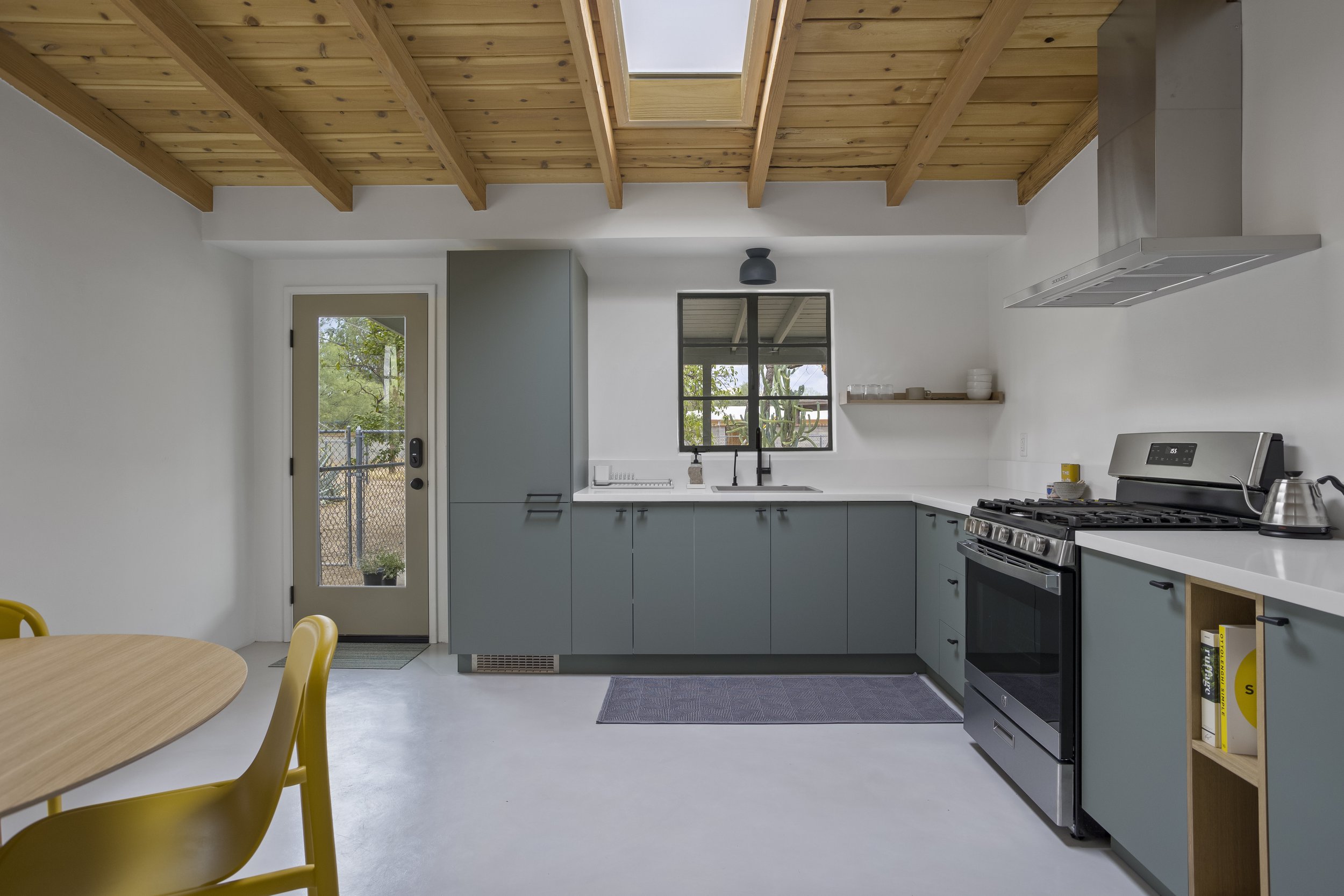 Image 31 - HDR - replace windows-7046.jpg