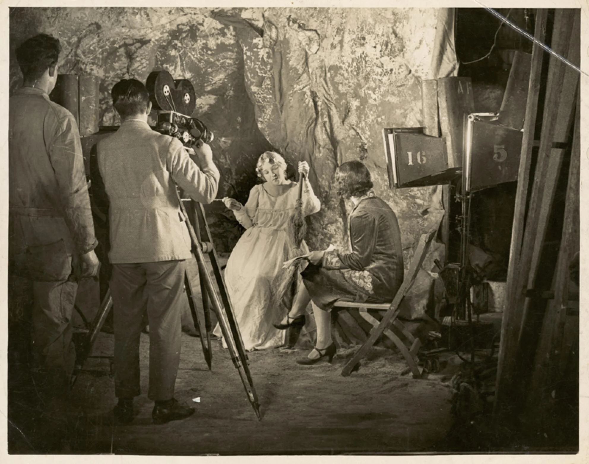 Paulette McDonagh in directing mode on the set of “The Cheaters” in 1928. (Credit: NFSA)