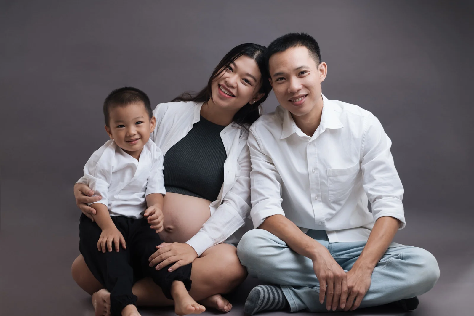Ms-Chau family -19.jpg