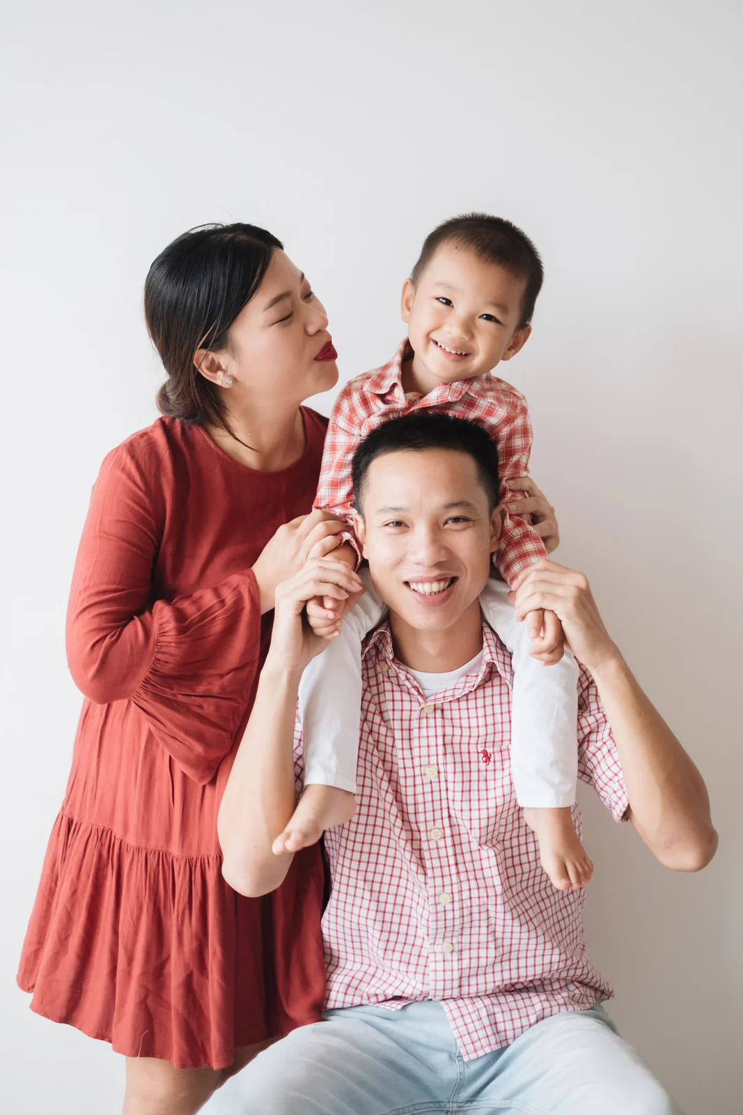 Ms-Chau family -20.jpg