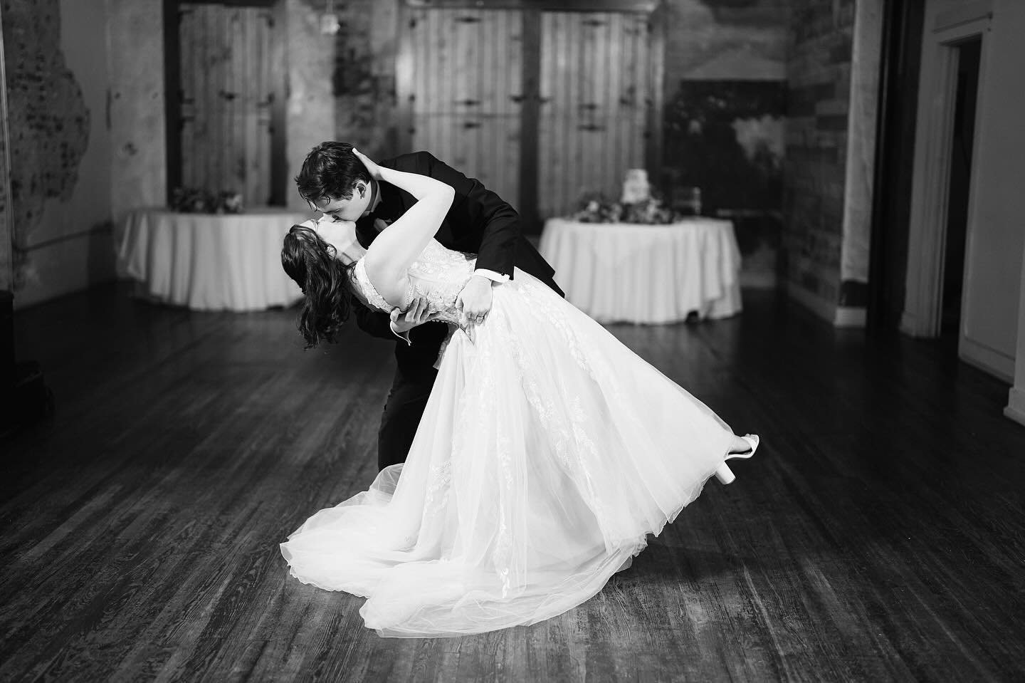 ✨ Celebrate your big day with us at The Loft at Cecelia! 💍 Check out our website for more details &amp; pricing, here: https://www.ceceliabr.com/theloft/
&bull;
&bull;
&bull;
📸 @doublewindsorphoto
💍 @elvarisco