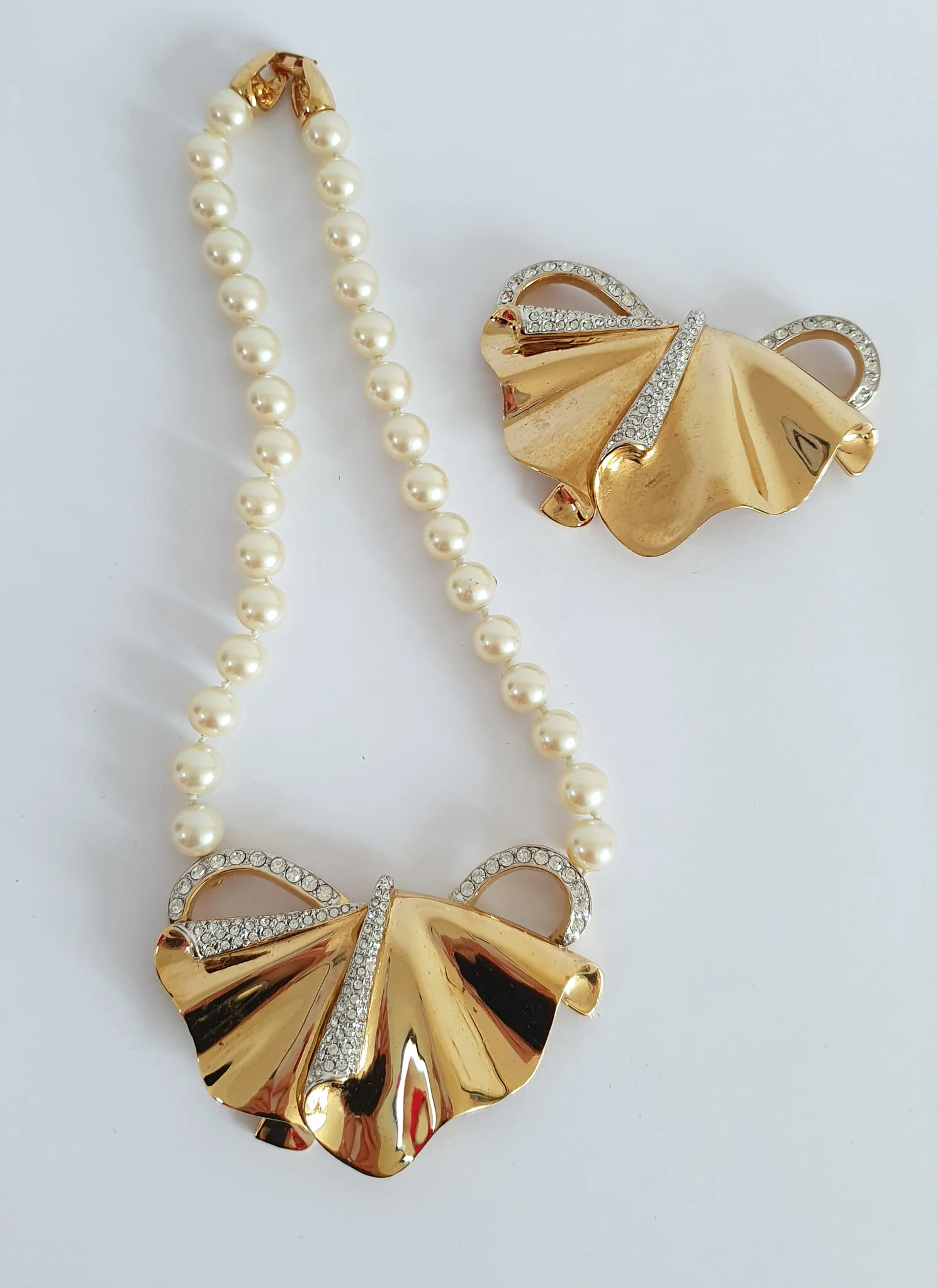 Dirty Fabulous — 1980s Pearl, gold and rhinestone statement