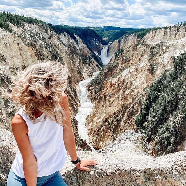 &ldquo;Water is fluid, soft and yielding. But water will wear away rock, which is rigid and cannot yield.&rdquo; Lao Tzu

#yellowstone #grandcanyonofyellowstone #waterfall #nature #taosim #taoist #fiveelements #chinesemedicine #acupuncture #acupunctu