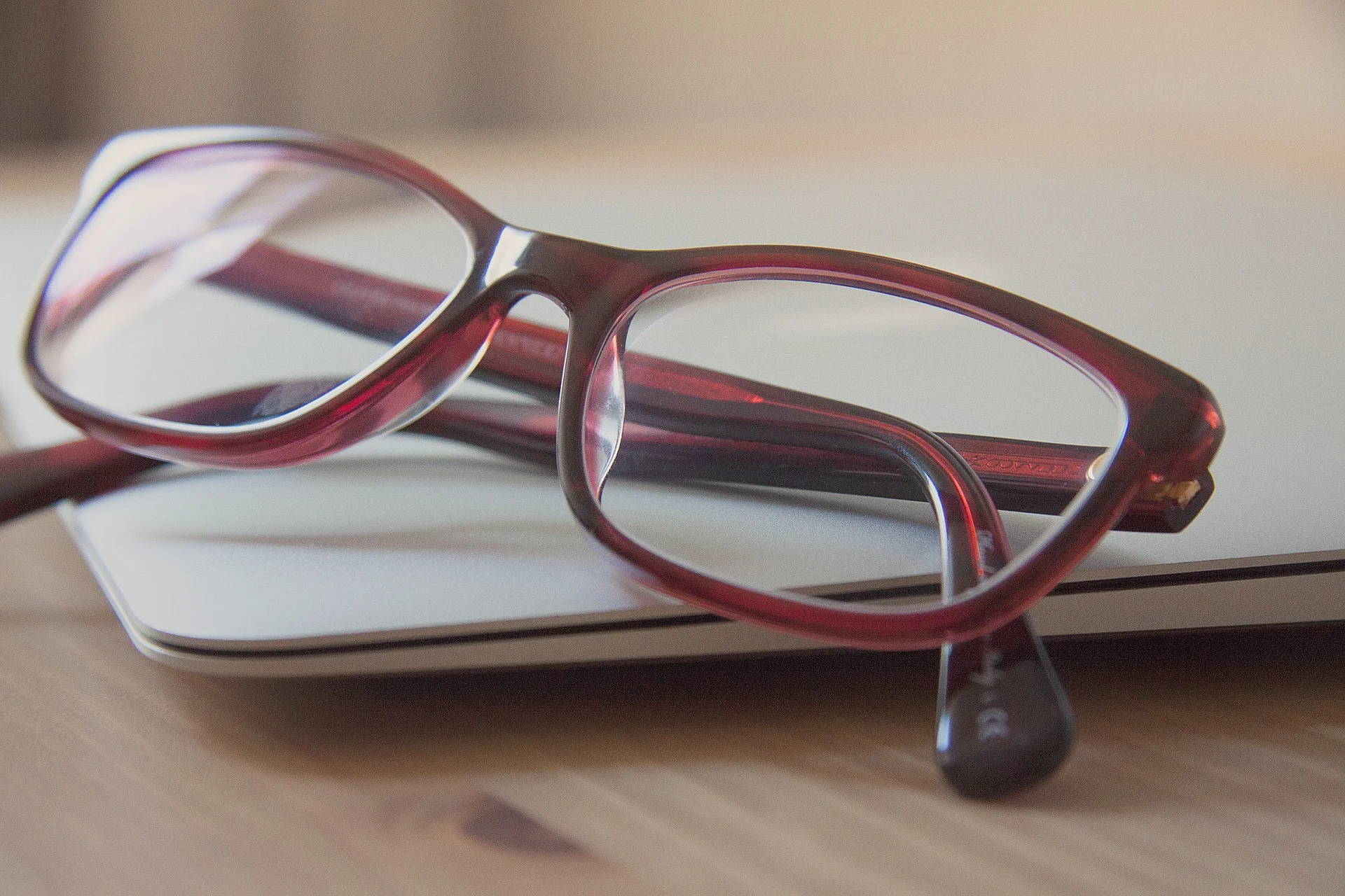 glasses-789836_1920.jpg