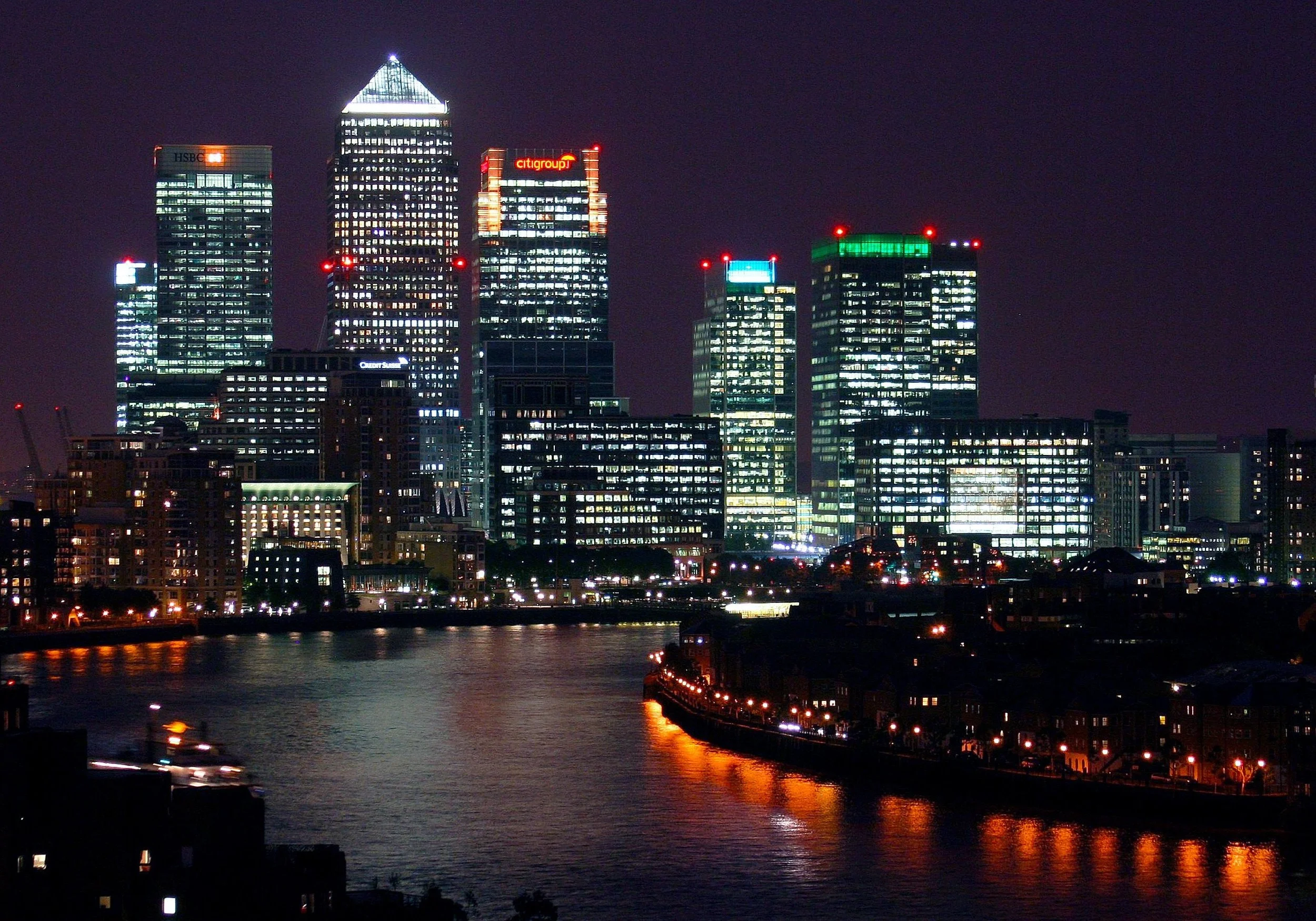 buildings-canary-wharf-city-88514.jpg