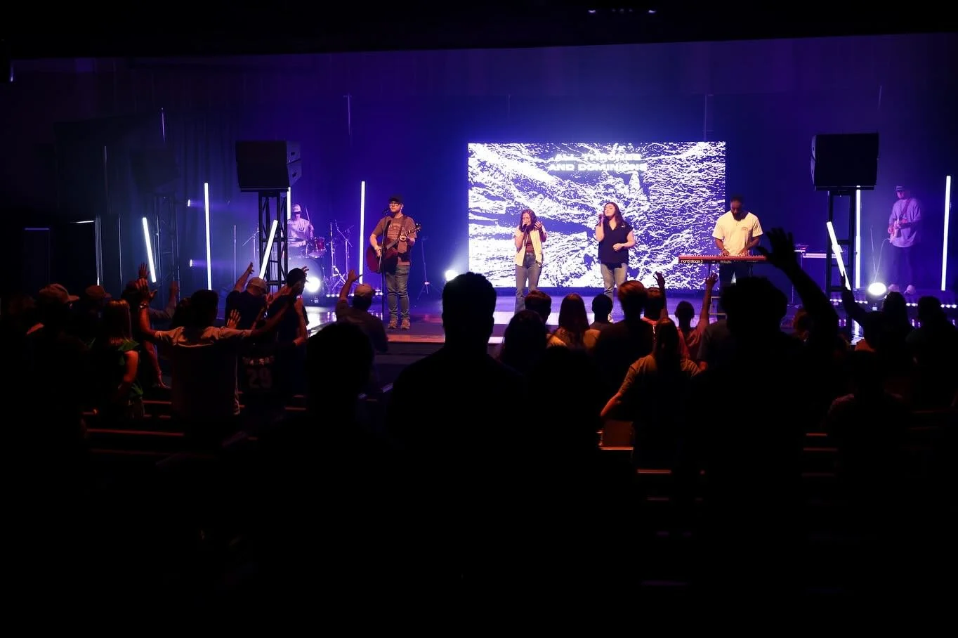 Thursday nights just hit different🙌
&bull;
&bull;
&bull;
Join us for powerful worship, real community, and a message that speaks to where you are.
&bull;
&bull;
&bull;
7pm | 940 Main St Gardendale