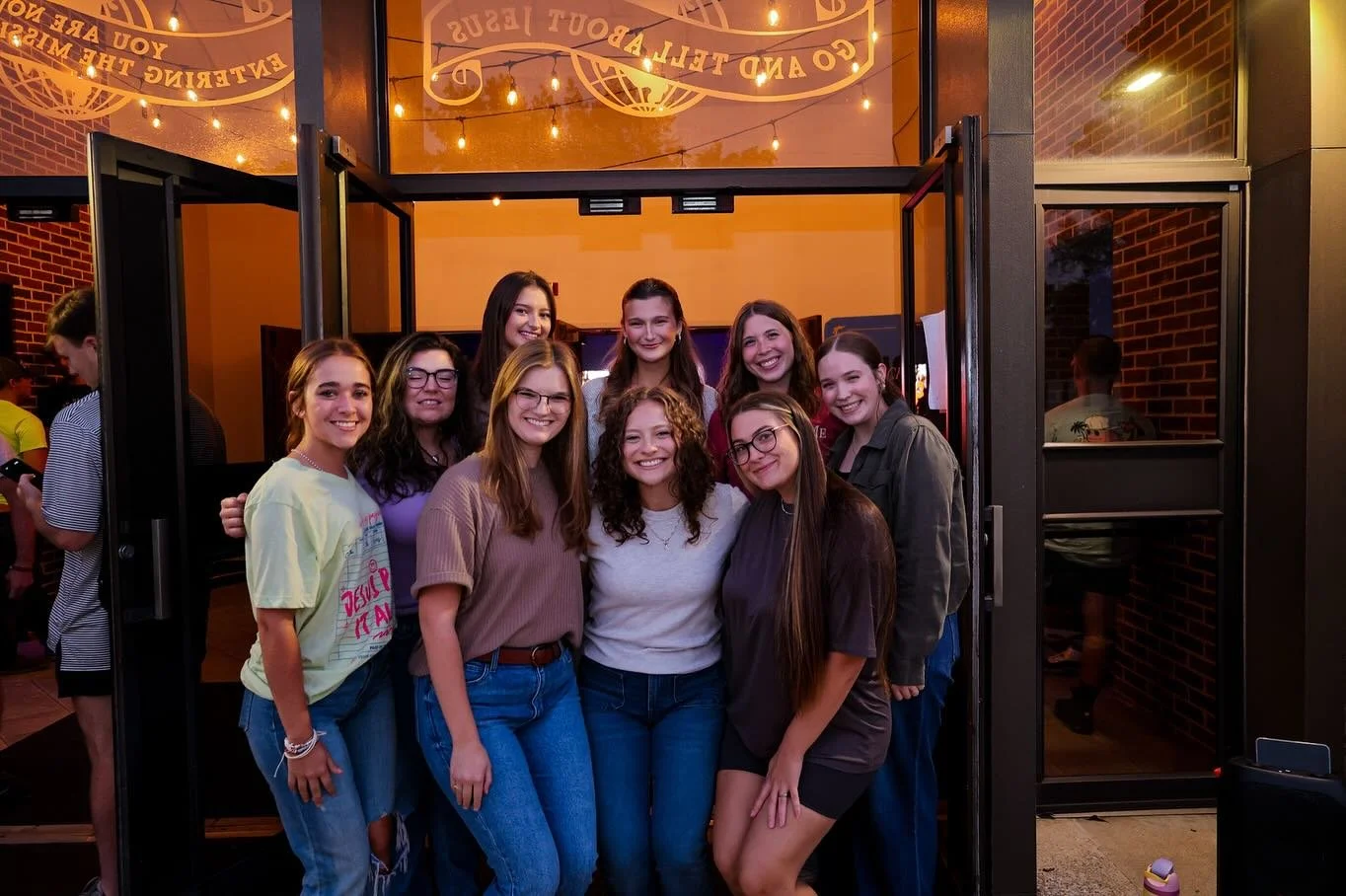 Guess what. IT&rsquo;S THURSDAY!!
&bull;
&bull;
&bull;
See you tonight at 7pm!
&bull;
&bull;
&bull;
7pm | 940 Main St Gardendale, AL