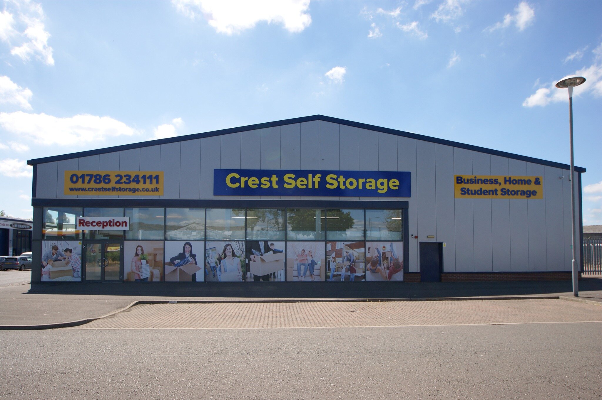 📦 Need flexible storage solutions in Stirling? Look no further than Crest Self Storage! Our easily accessible centre offers a range of unit sizes, from 9 sq ft to 175 sq ft, perfect for both personal and business needs. 

Whether you're decluttering