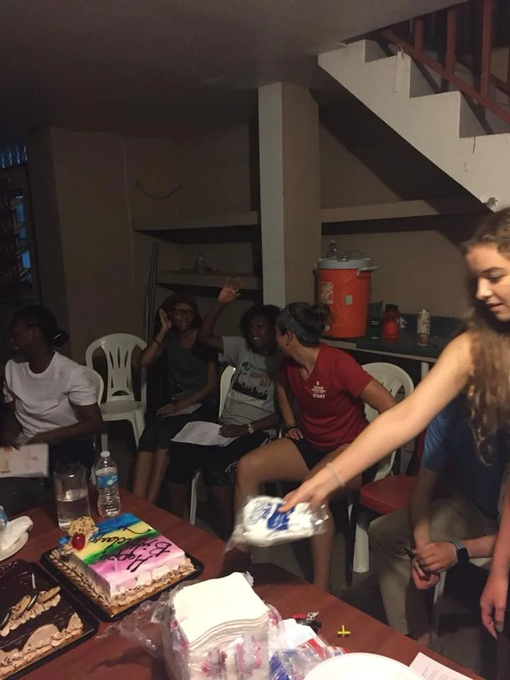 37296674_1941980692499222_7615218848236568576_n.jpg