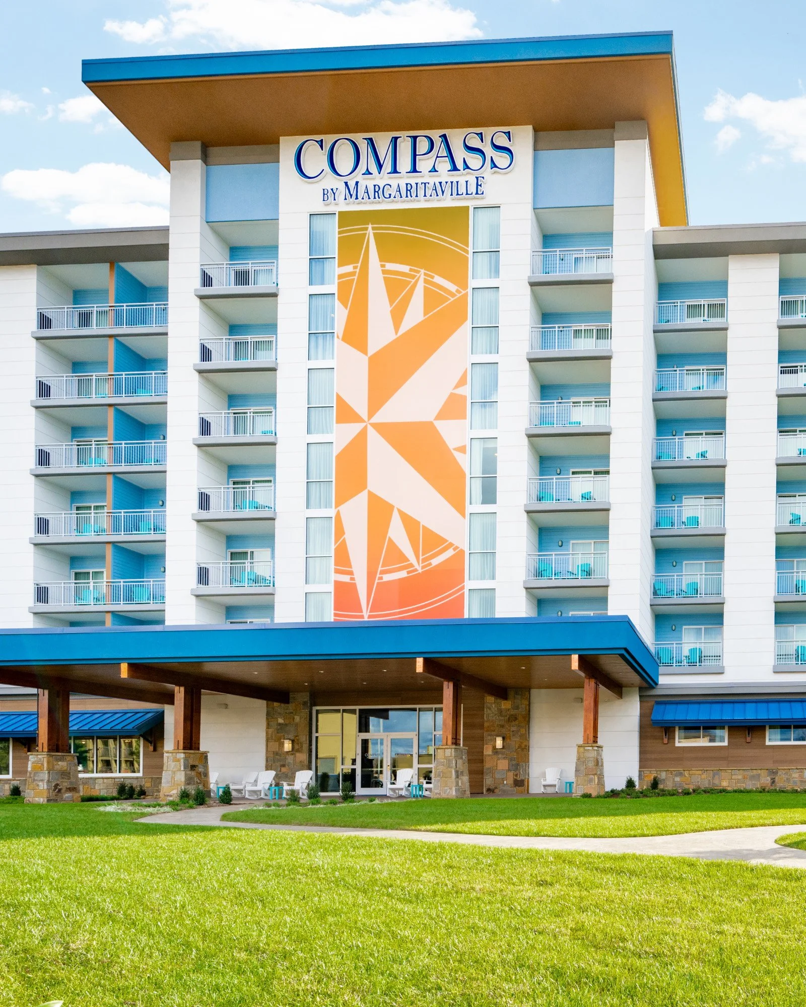 Compass by Margaritaville Review: The Best Hotel in Pigeon Forge?
