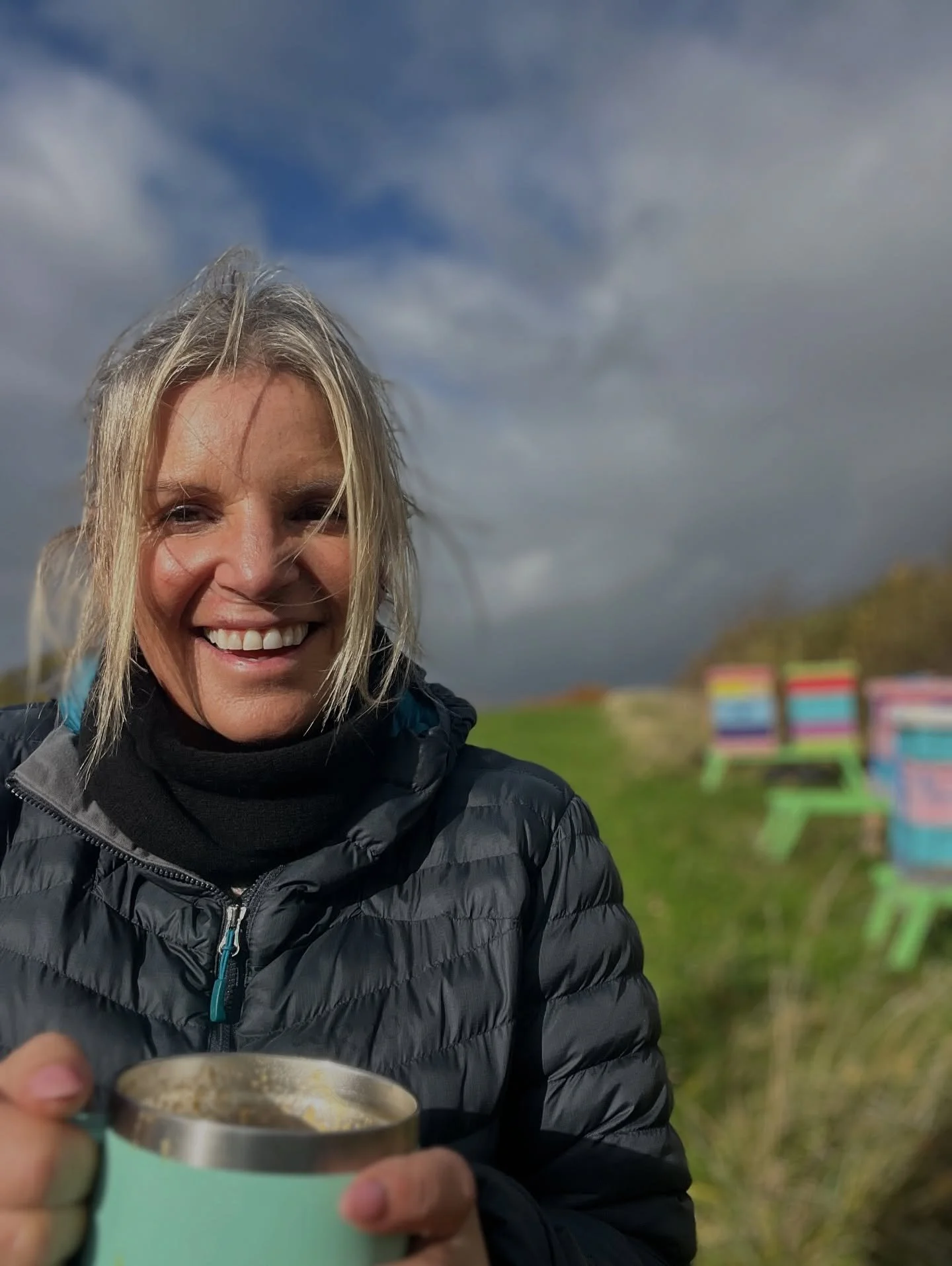 Hello to all our lovely new grid followers! Feel free to have a scroll, browse our biog and whip over to the website to find out more about the products and services we deliver. 

#reallocalhoney #beeswaxproducts #hivesponsorship #hivemanagement #bee