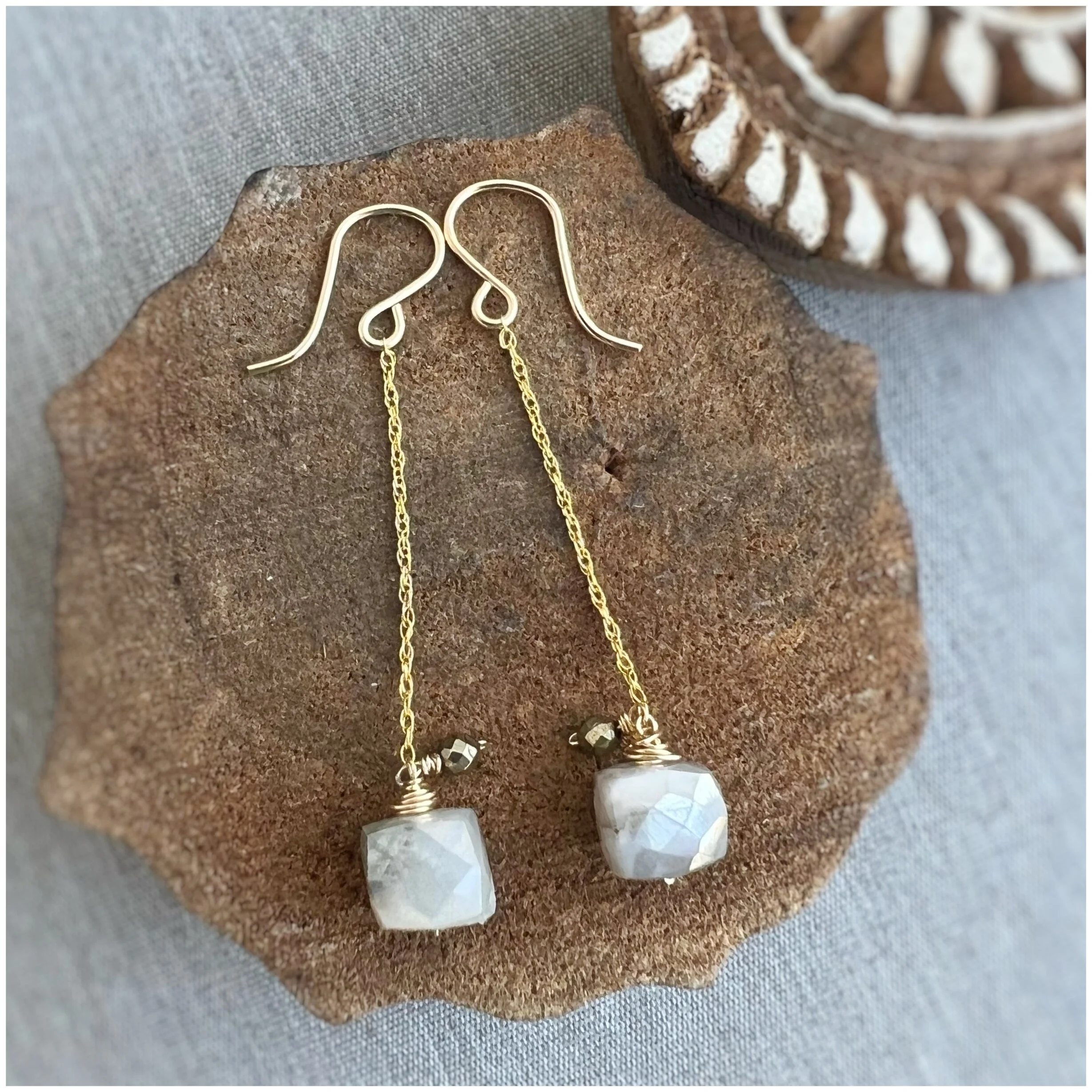 F8640A0E-3070-4A4D-B7C7-FF882694242F