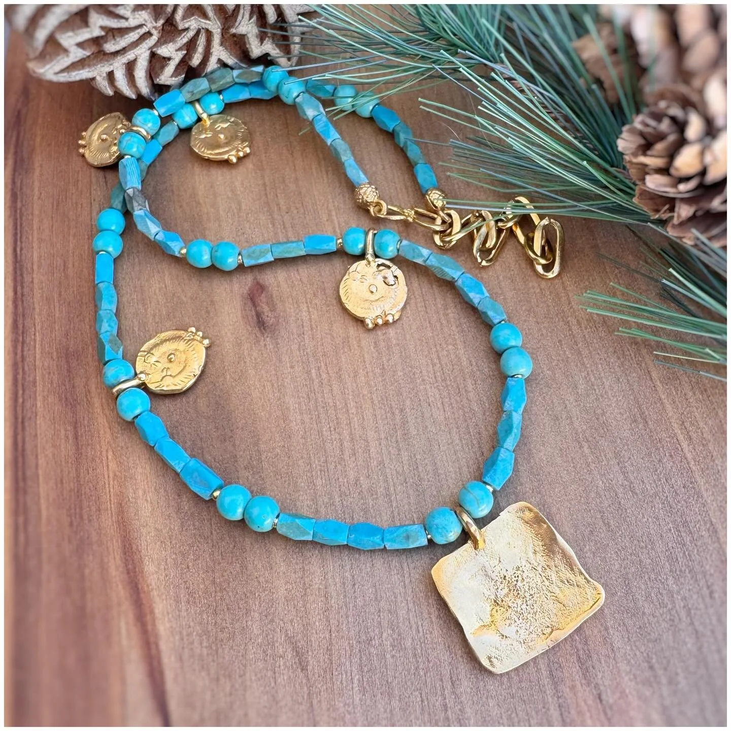 Happy Friday!! Okay ....Looooove this one. I&rsquo;ve been wearing mine for many months now ...and really excited to finally have it as a Friday Feature. (Some of you have even noticed it and asked if its coming ...good eye)!! I&rsquo;ve worn it with