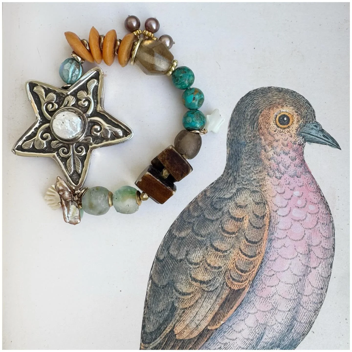 Happy New Year, and Happy Friday! I wanted to have a FABULOUS Friday Feature to ring in the New Year ...so why not a great Story Stack Bracelet!!?? I started with the fabulous star, and worked my way around ...creating something neutral you could wea