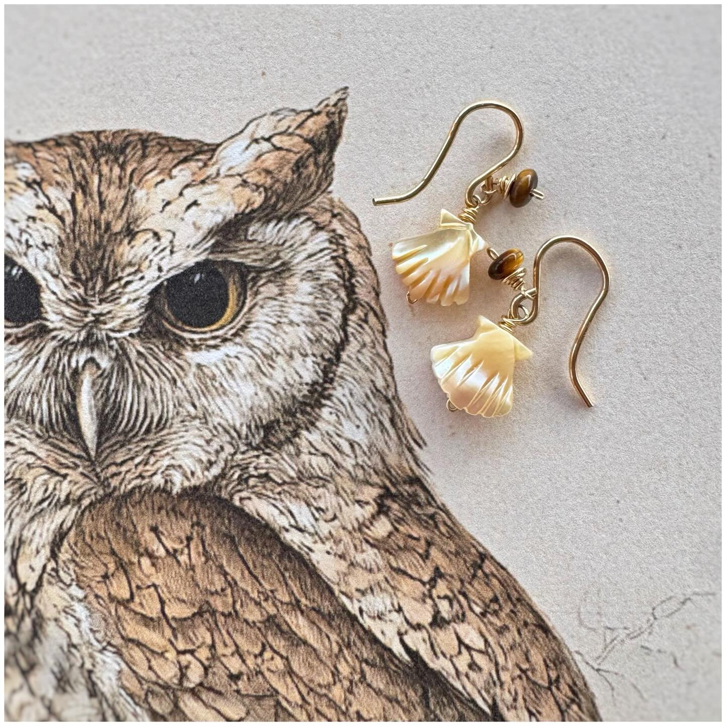 Happy Friday !! Well, this isn&rsquo;t the first time I&rsquo;ve had to make up a Friday Feature on the fly ...but it IS the first time I&rsquo;ve had to do it out of the country completely away from my business with no samples or products. We could 