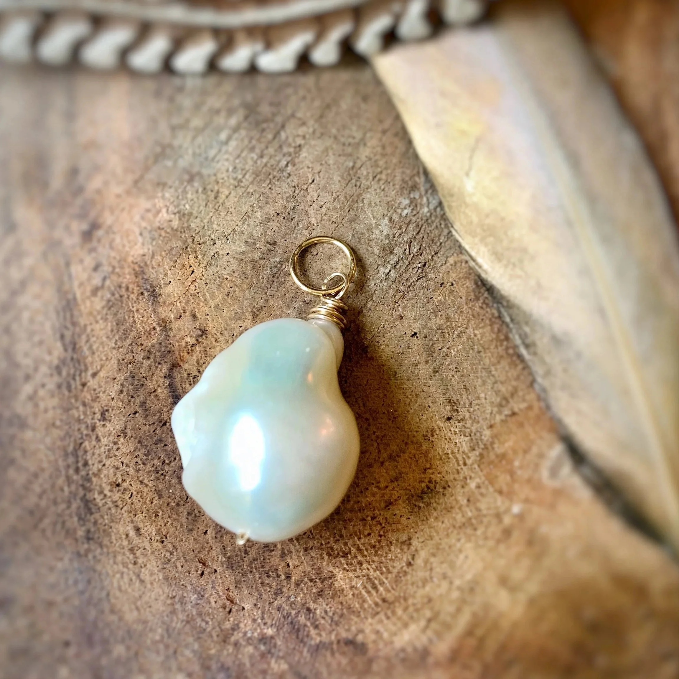 White+South+Sea+Freshwater+Pearl+-+detail.jpg