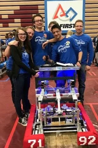 Blue_Thunderneers_Robotics_Team_Crosswell .jpg
