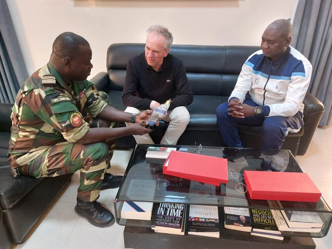 Albert Grun est reçu au Prytanée militaire de Saint-Louis, au Sénégal