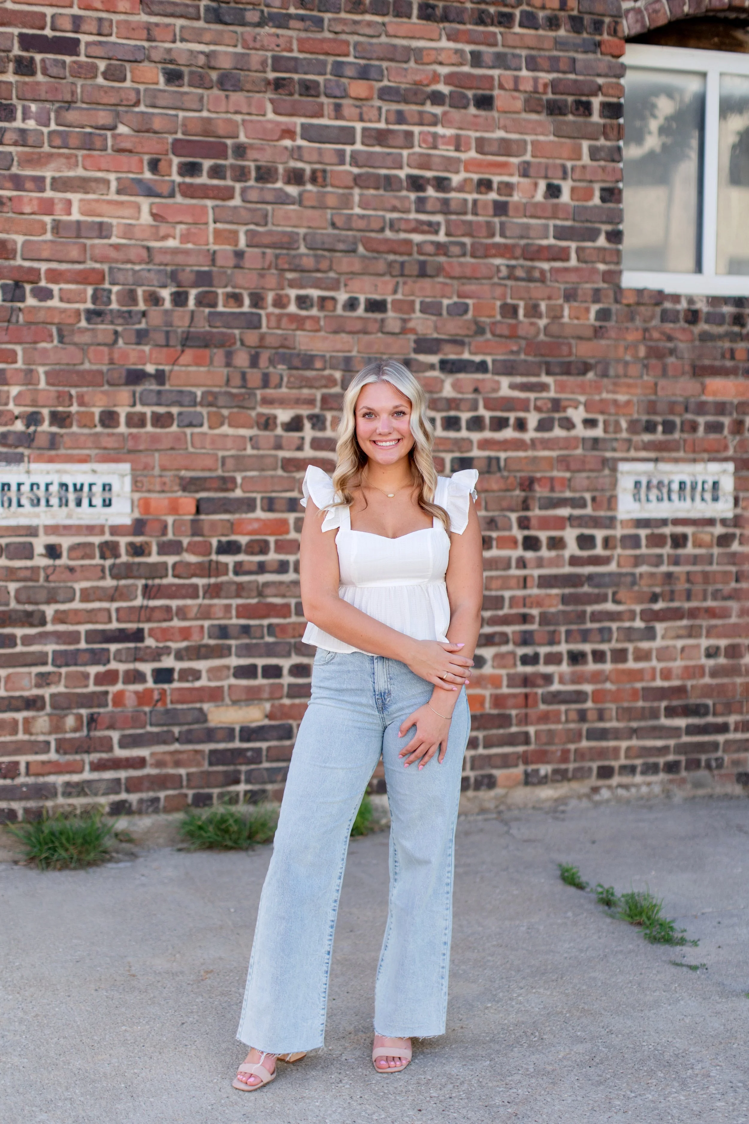 Des Moines Senior Photographer-35.jpg