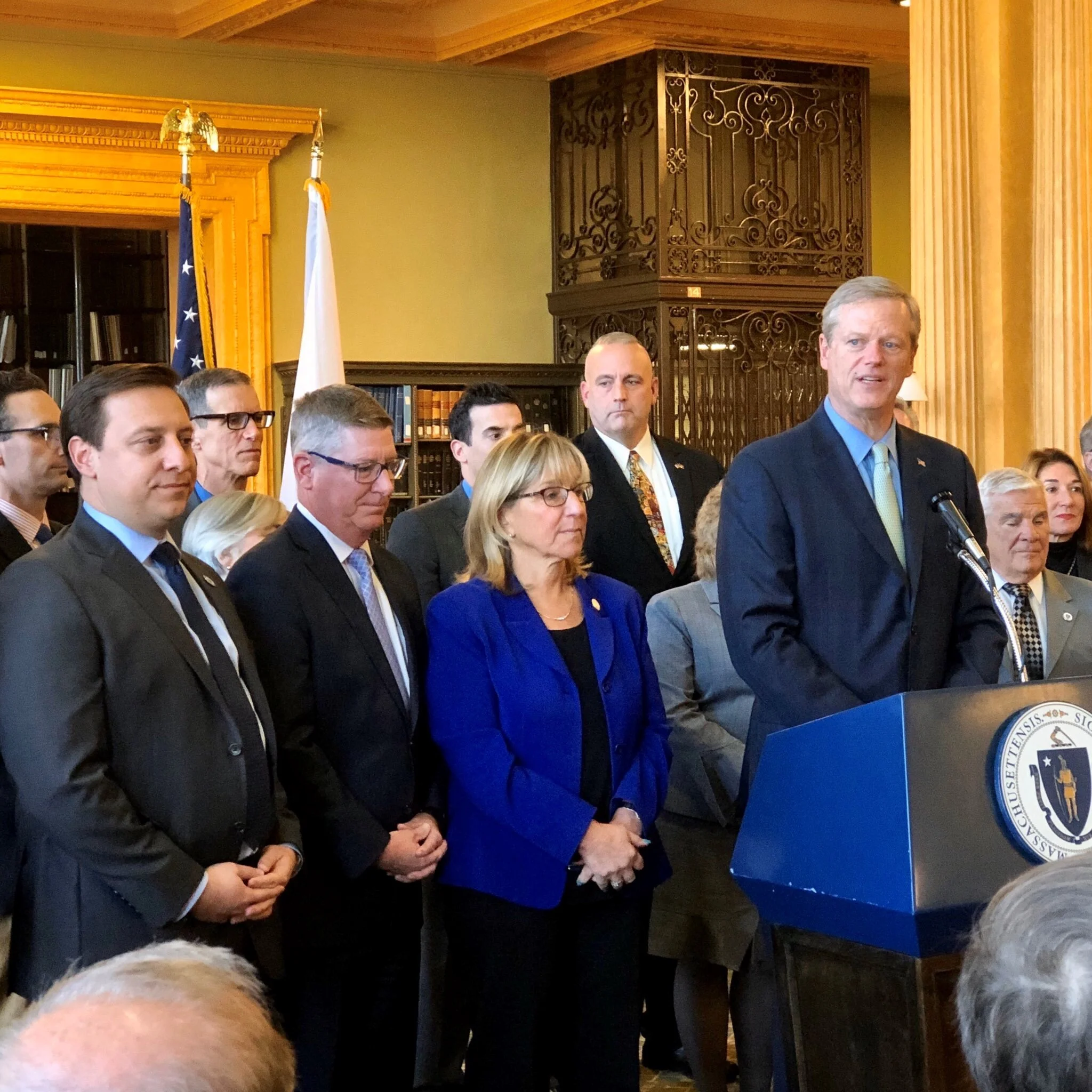 Massachusetts Passes Distracted Driving Legislation