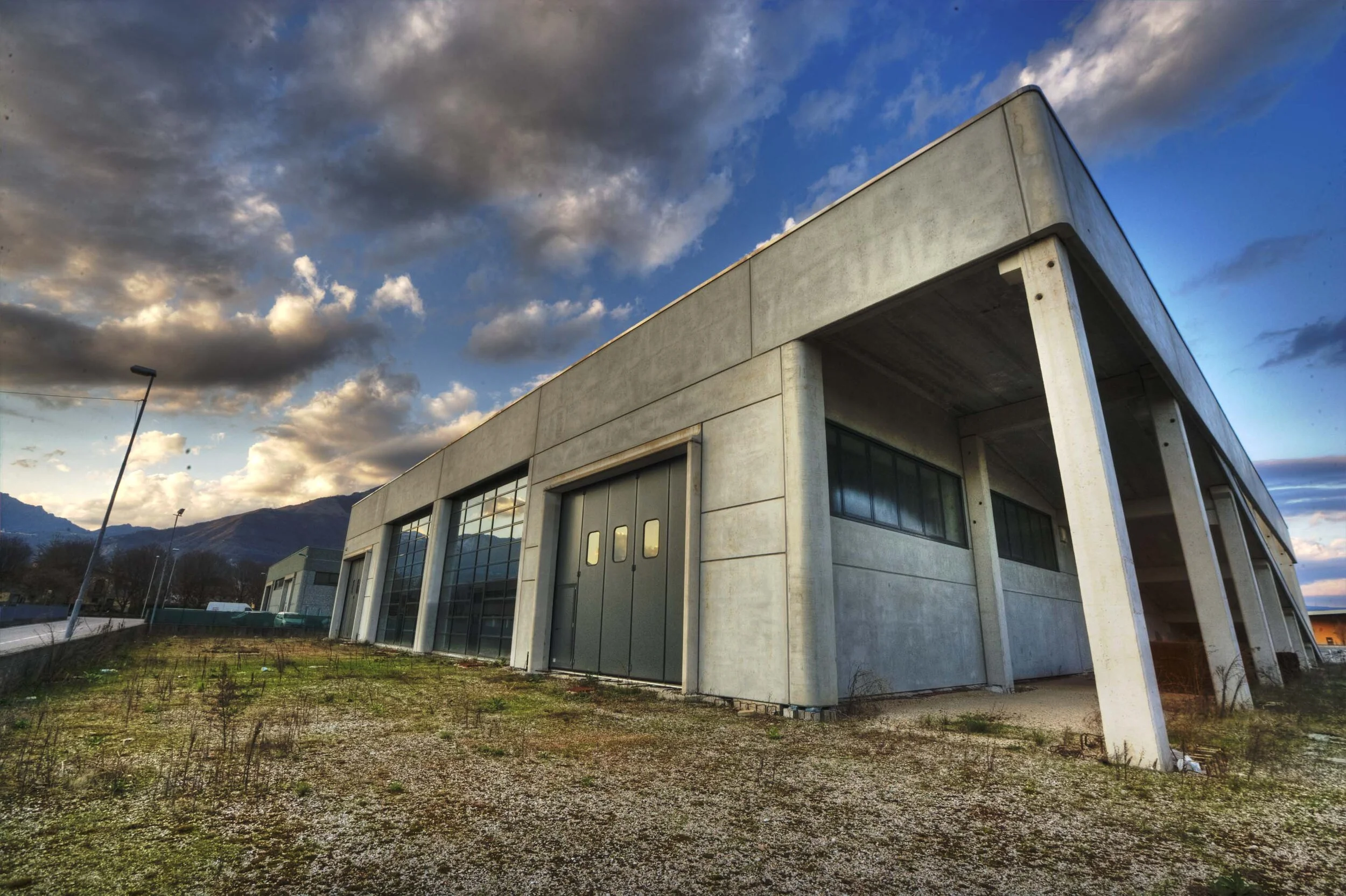 _N9O1777_8_9_tonemapped.jpg