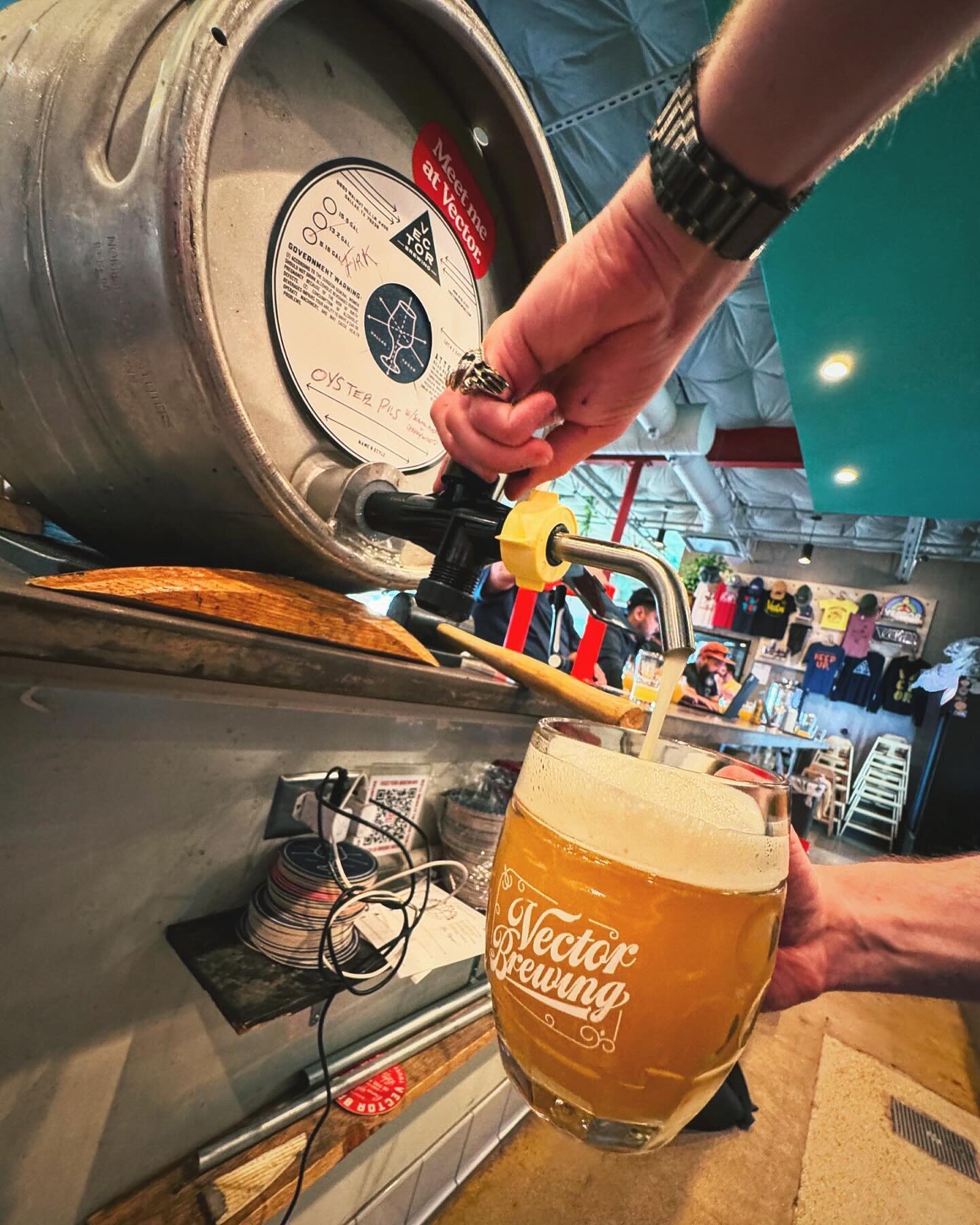It&rsquo;s Firkin Friday! We just tapped a fresh cask of 🦪UMBO🦪 oyster pilsner conditioned on cherrywood and sugar maple, and this thang is shuckin&rsquo; awesome! Did I mention mug pours are only $4?🙌 Get it while we got it, cause it&rsquo;s not 