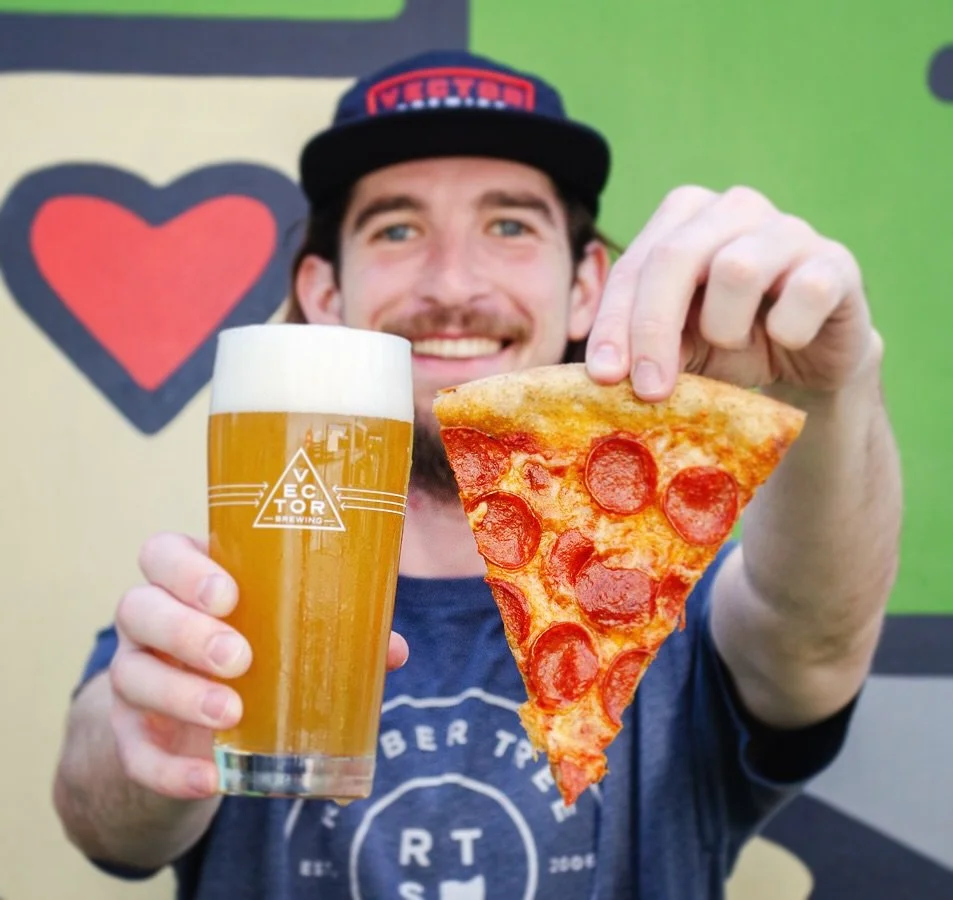 Name a better duo.🍕🍺 

Happy #InternationalBeerAndPizzaDay