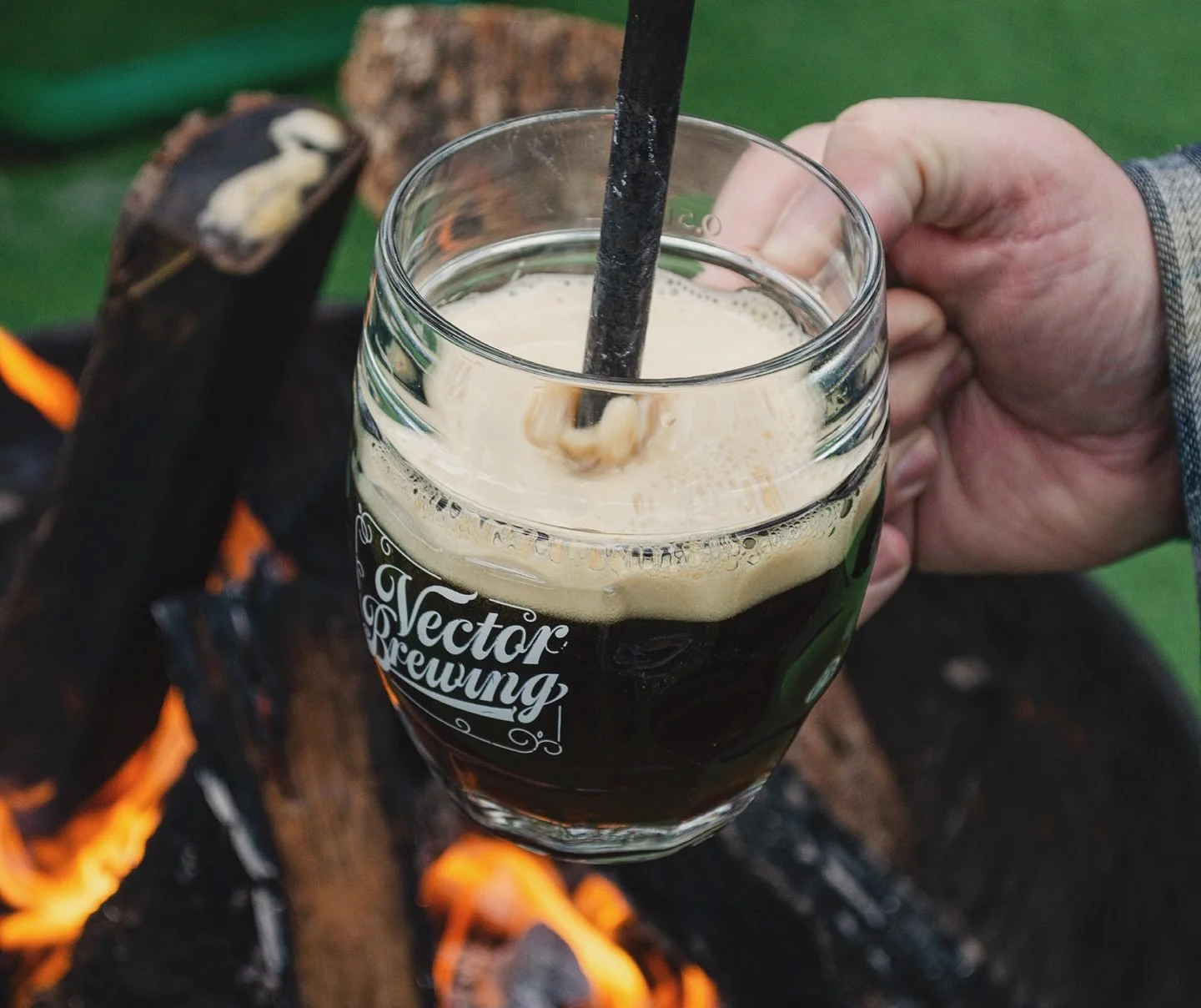 It&rsquo;s cold. We got beer. Let&rsquo;s poke.👈🔥

This past week&rsquo;s freeze has us in a mood, and today&rsquo;s little cold snap doesn&rsquo;t help. So we&rsquo;re gonna make the best of it &mdash; by jamming red hot pokers into delicious, mal