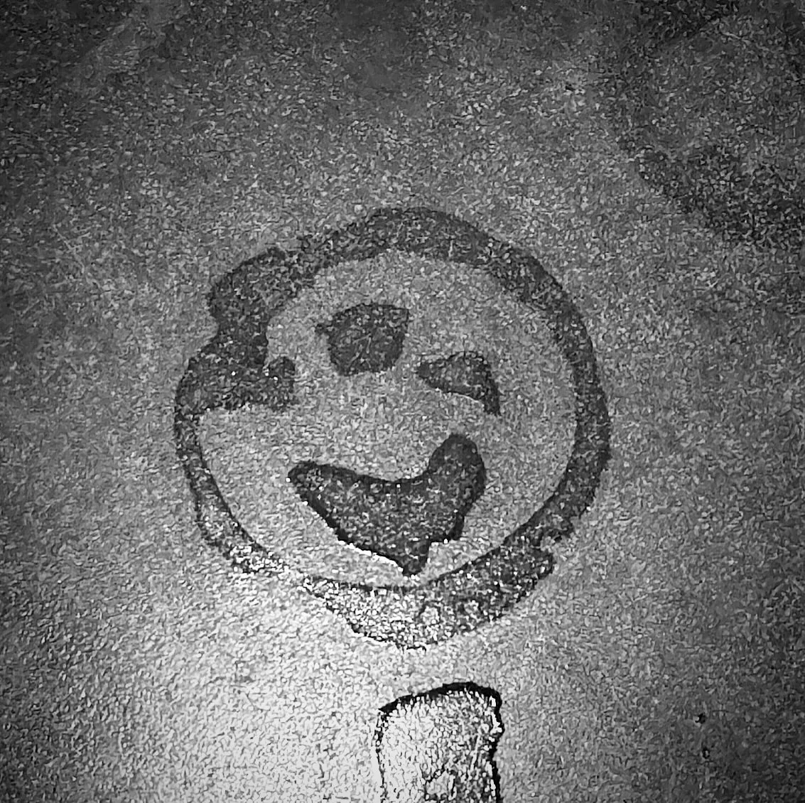 When the beer rings on the bar top are giving this much joy, you know you&rsquo;re in the right spot.😉