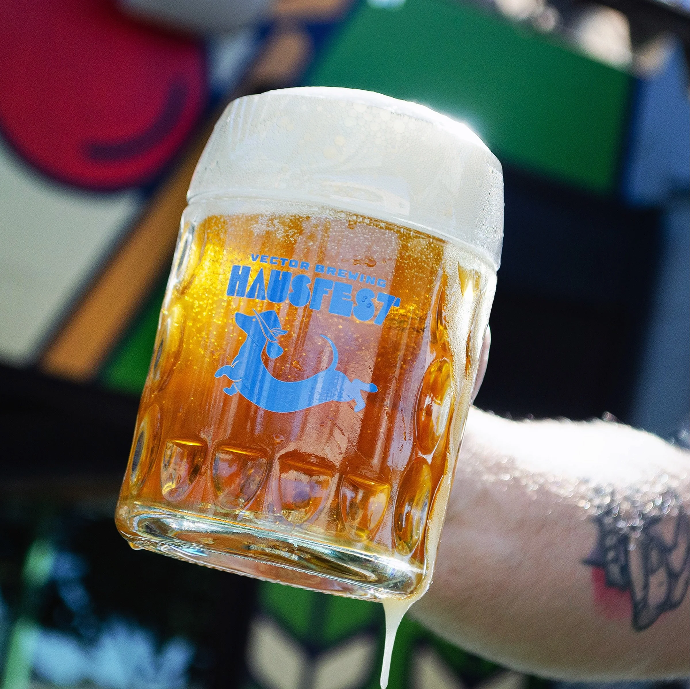 DER KRUG UND DAS BIER SIND WUNDERBAR!🍺

HAUSFEST, our yearly Oktoberfest block party, is this Saturday, Oct. 10! Starting at 11am sharp, you can snag one of these 0.5L collector mugs featuring the adorable little weenie dogs we&rsquo;ll have on para