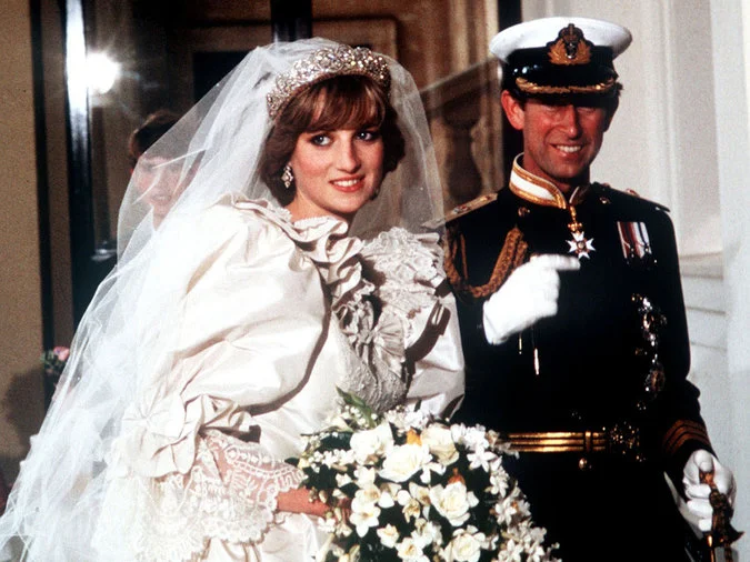 royal-wedding-food-diana-charles-FT-201104.jpg
