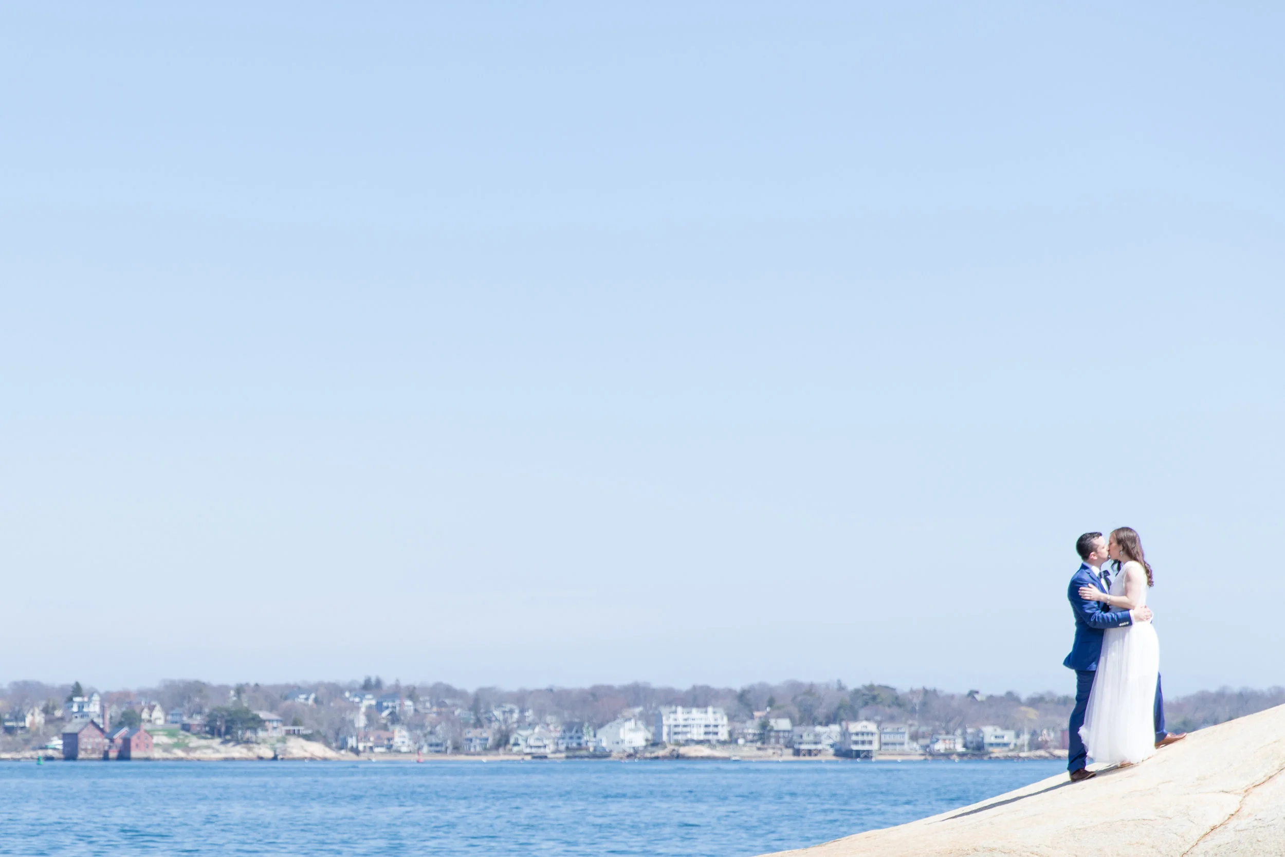 Get Wallpaper Lookbook Spotlight Half Moon Beach Lyra Vega Bridal For Android Free