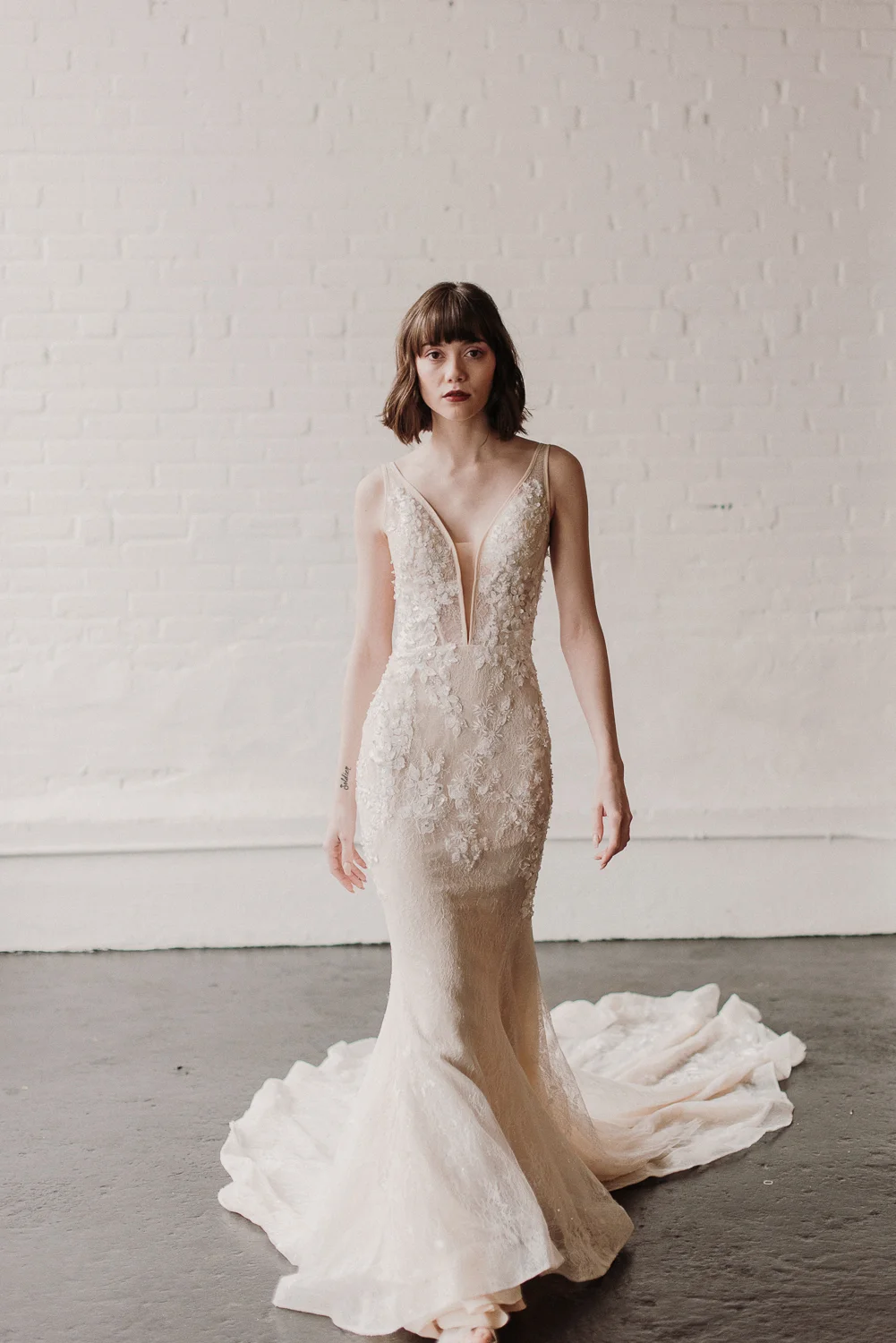 mermaid wedding dress with v neckline