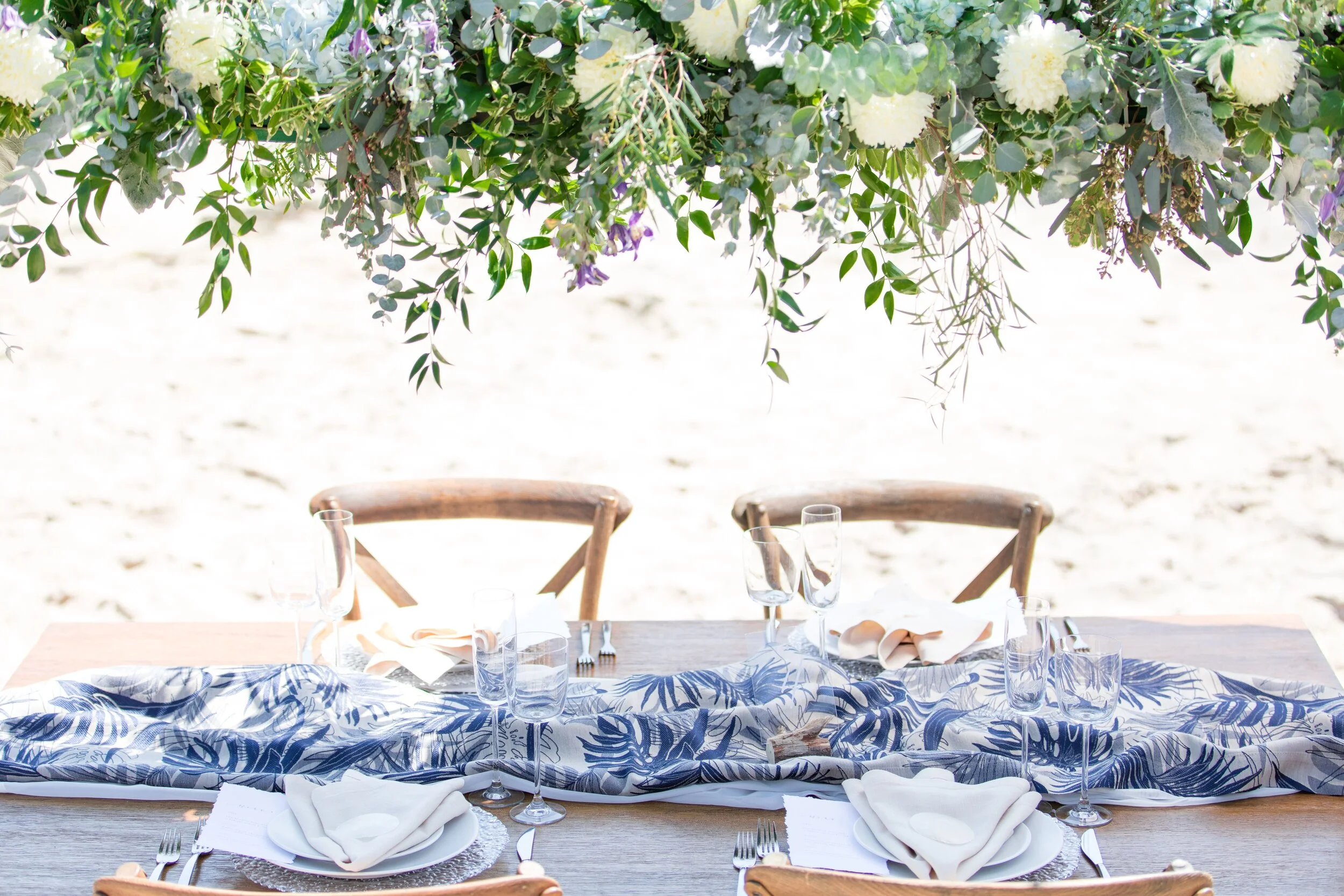How to Use the 2020 Pantone Color of the Year in Your Wedding