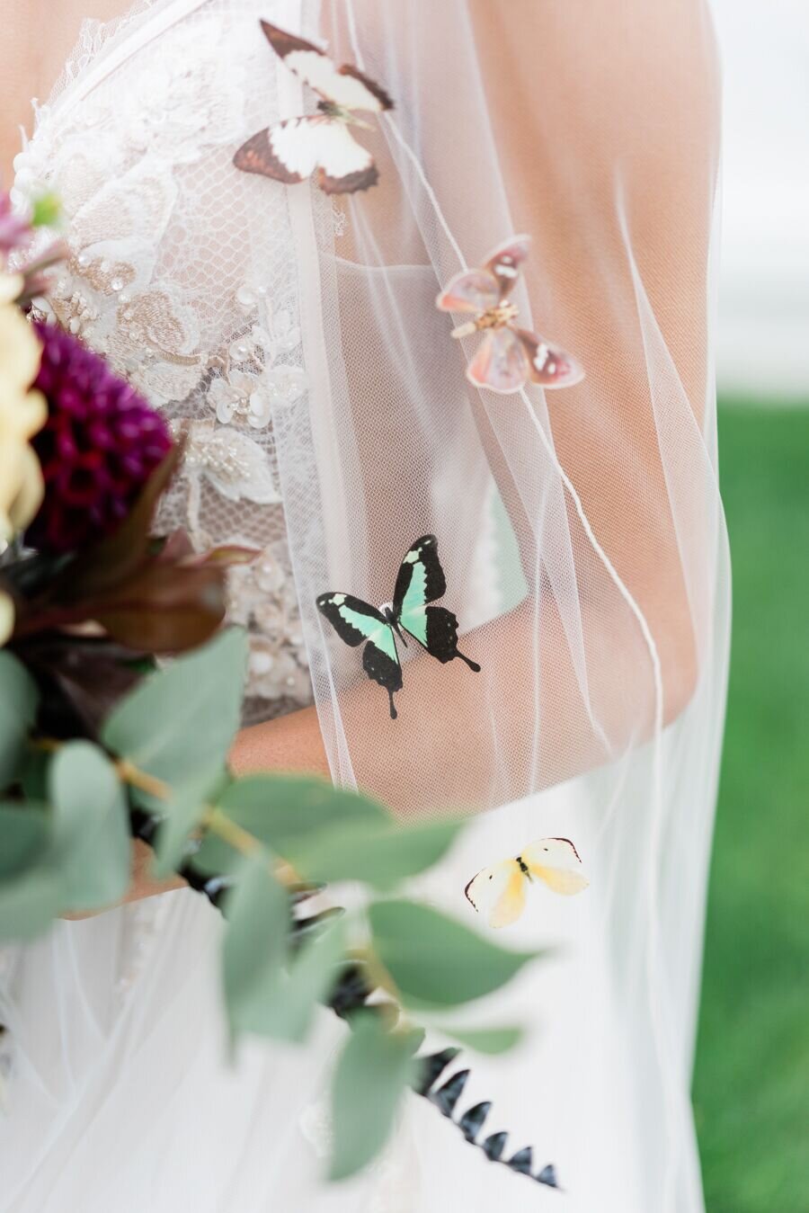 Butterfly Bridal bouquet  Wedding flowers, Butterfly wedding theme,  Bridal bouquet